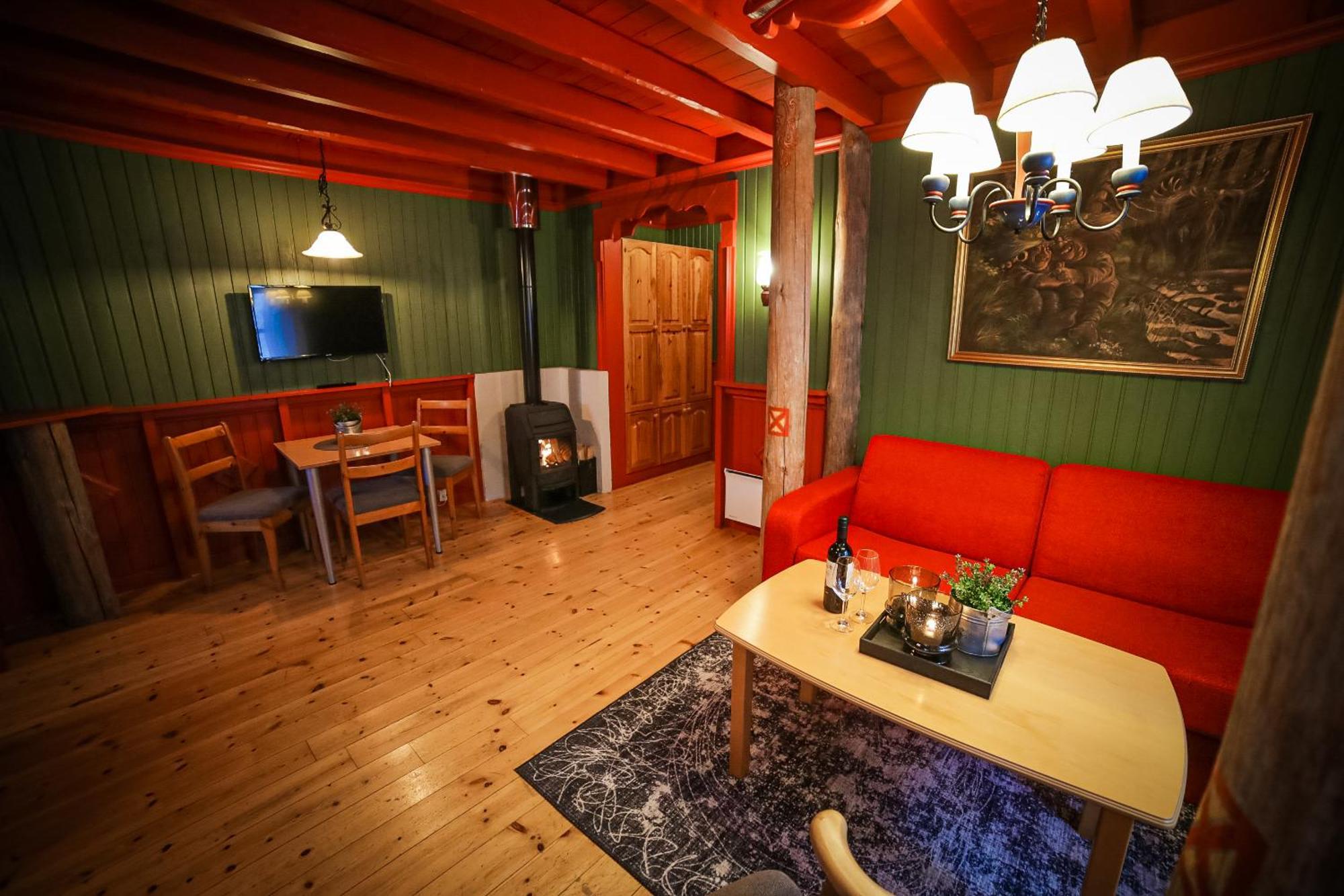Superior One-Bedroom Cottage
