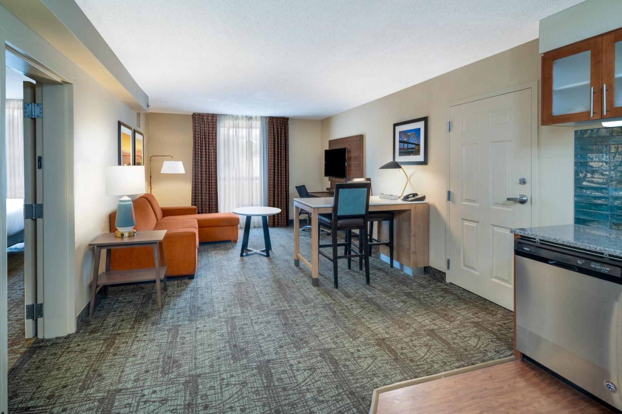 One-Bedroom King Suite