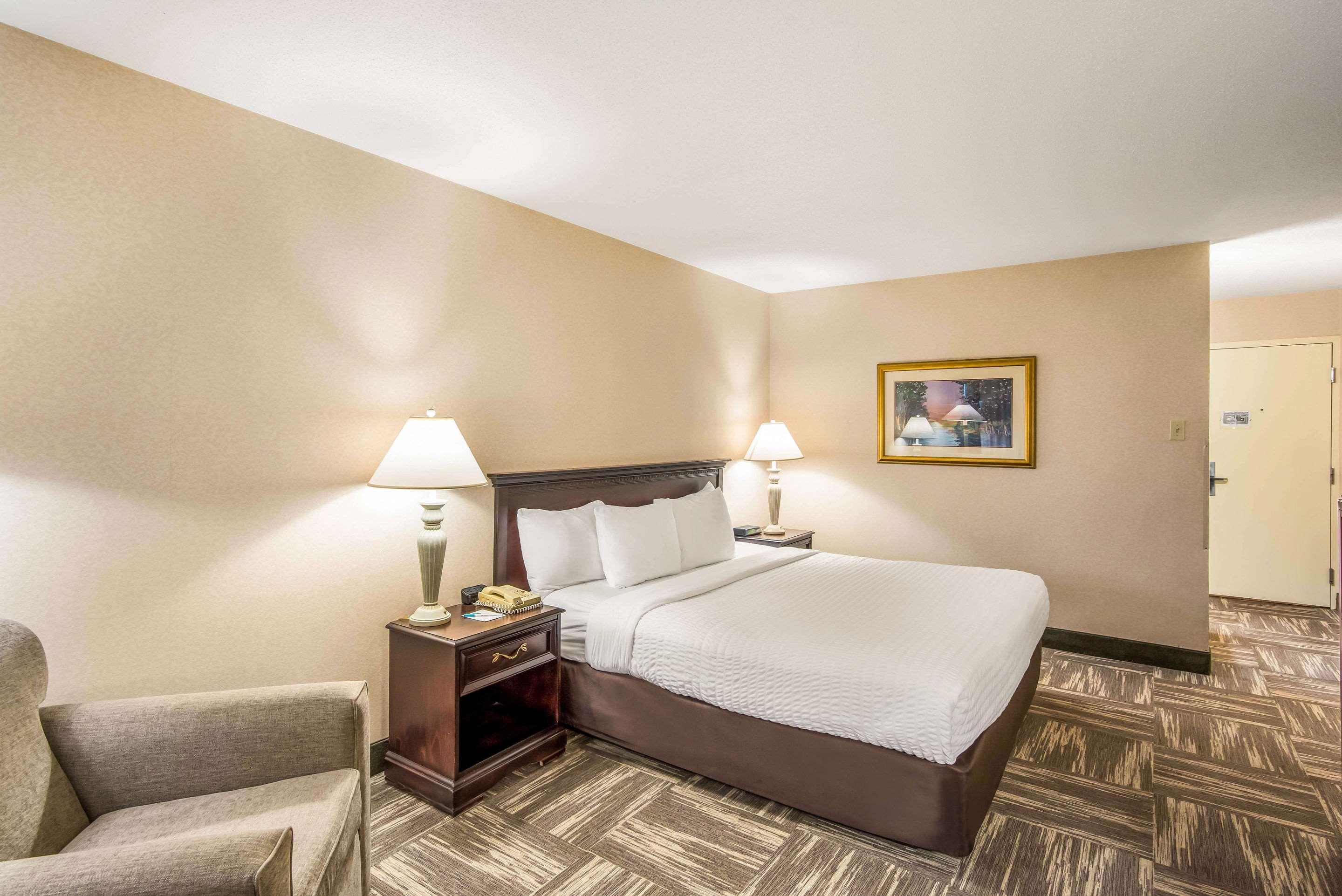 King Room - Non-Smoking