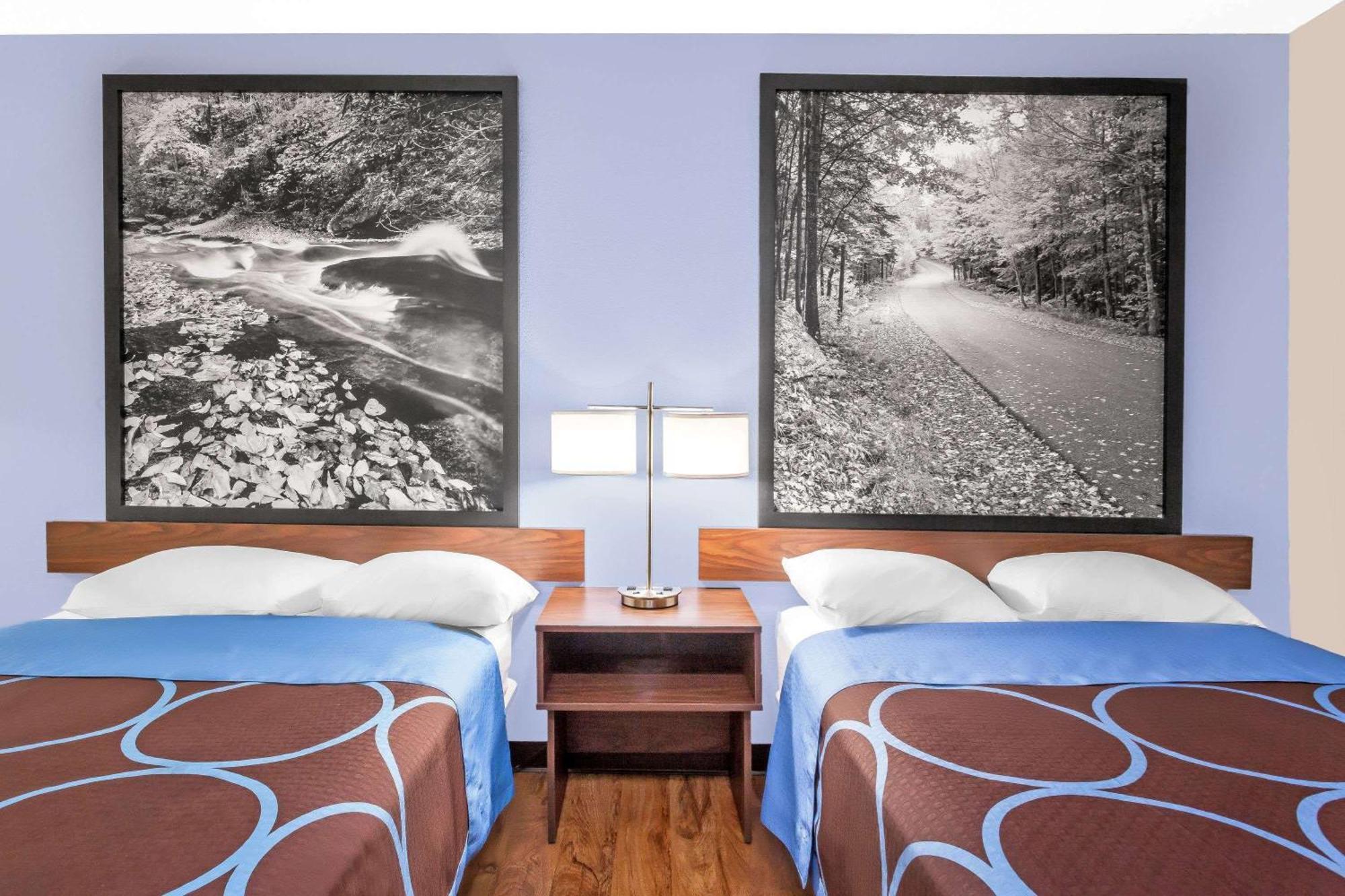 Deluxe Double Room with Two Double Beds - Non-Smoking