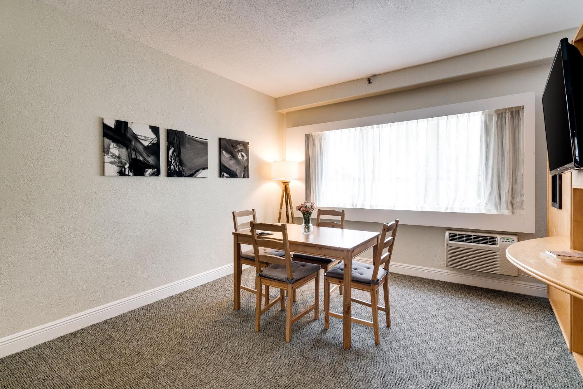 Estúdio com Cama King-size