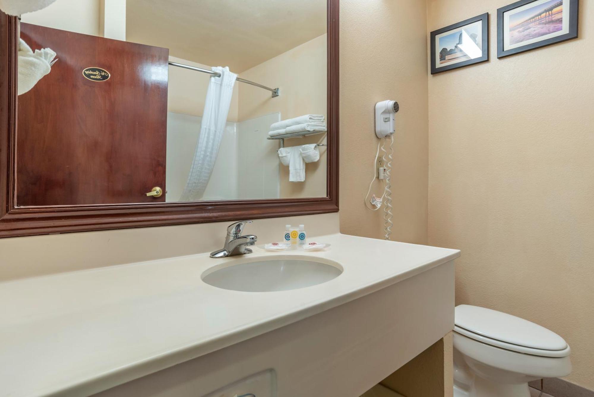 King Suite Accessible or Non-Smoking