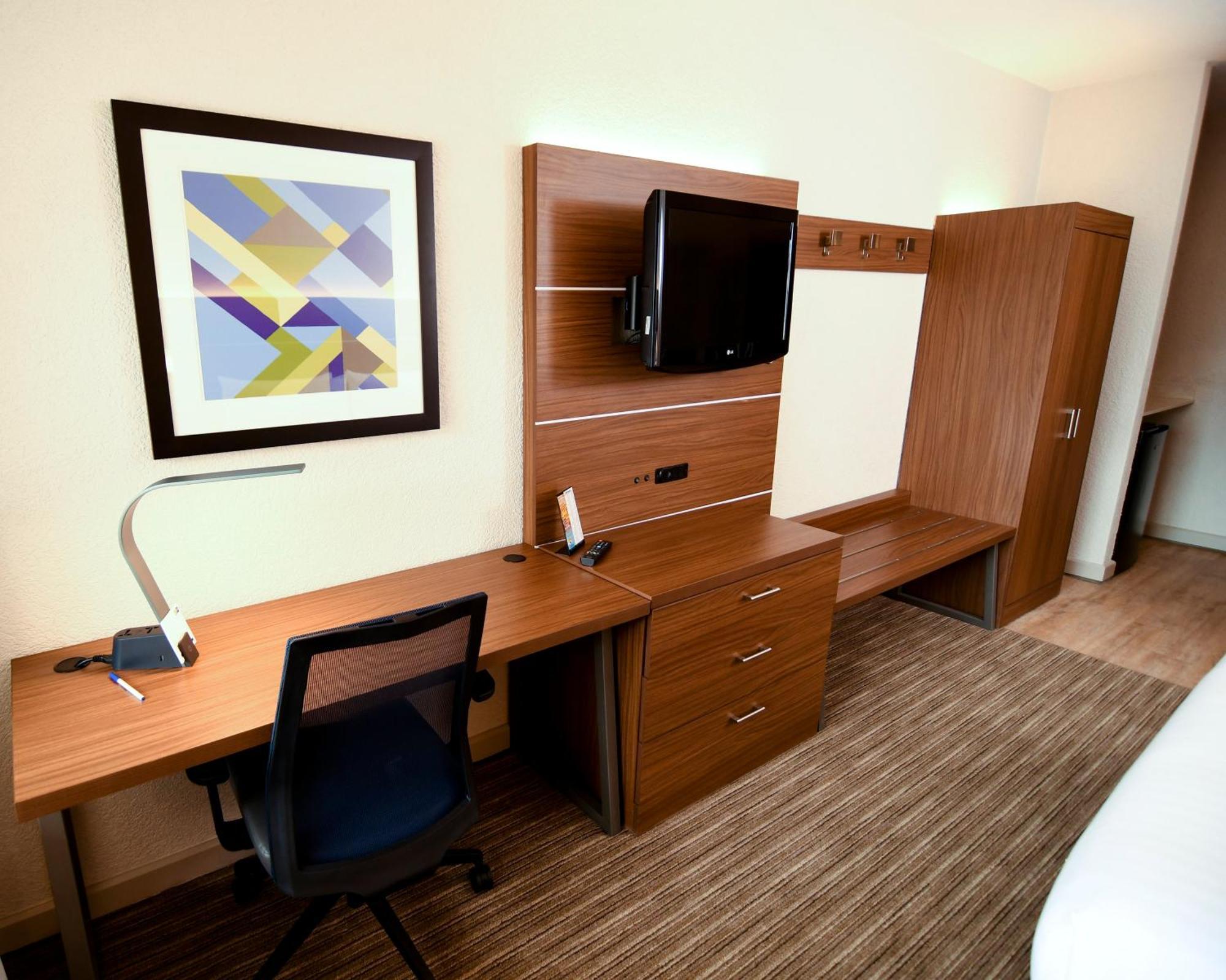 Standard King Room,1276760722:JPEG