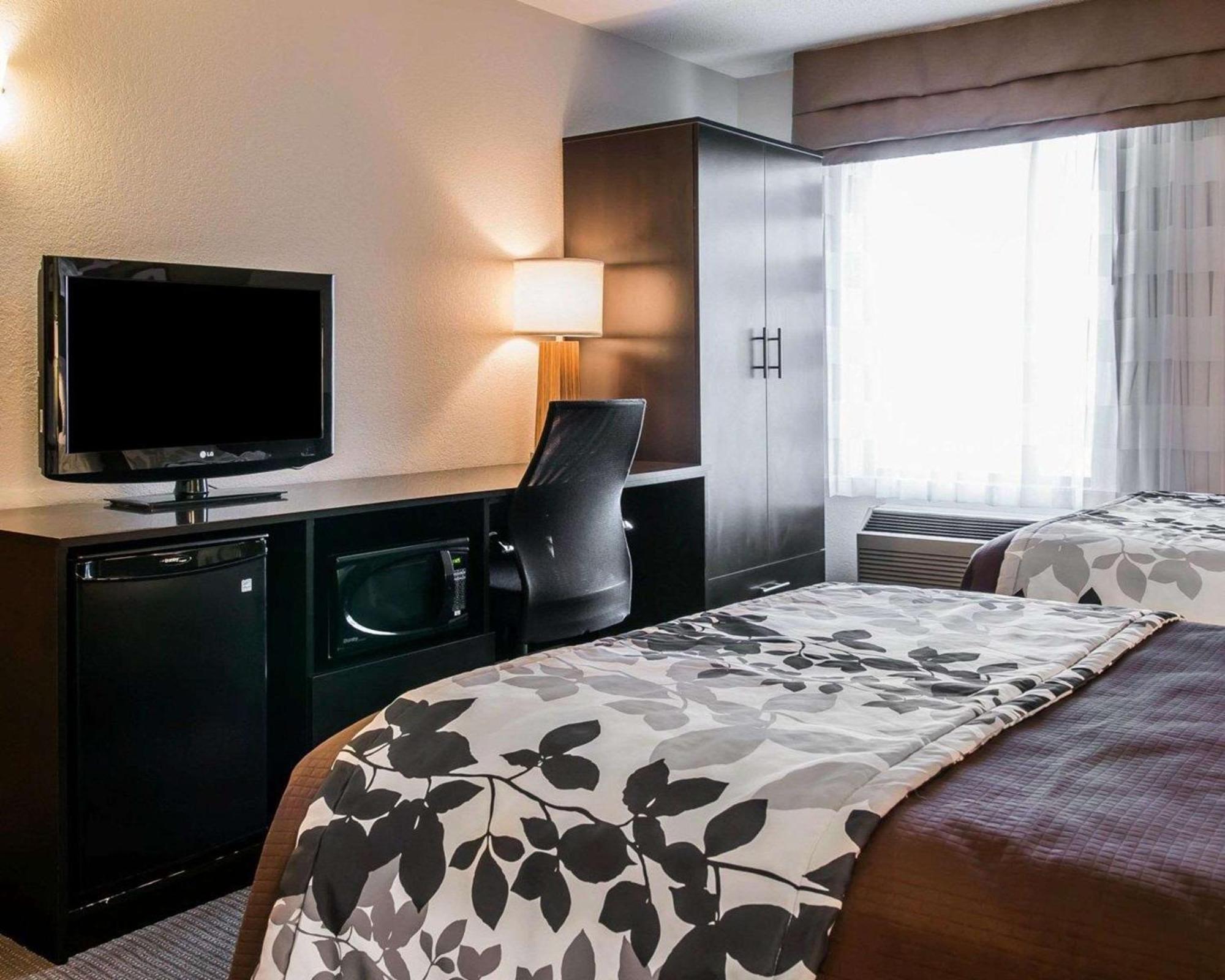 Double Room Two Double Beds Non-Smoking