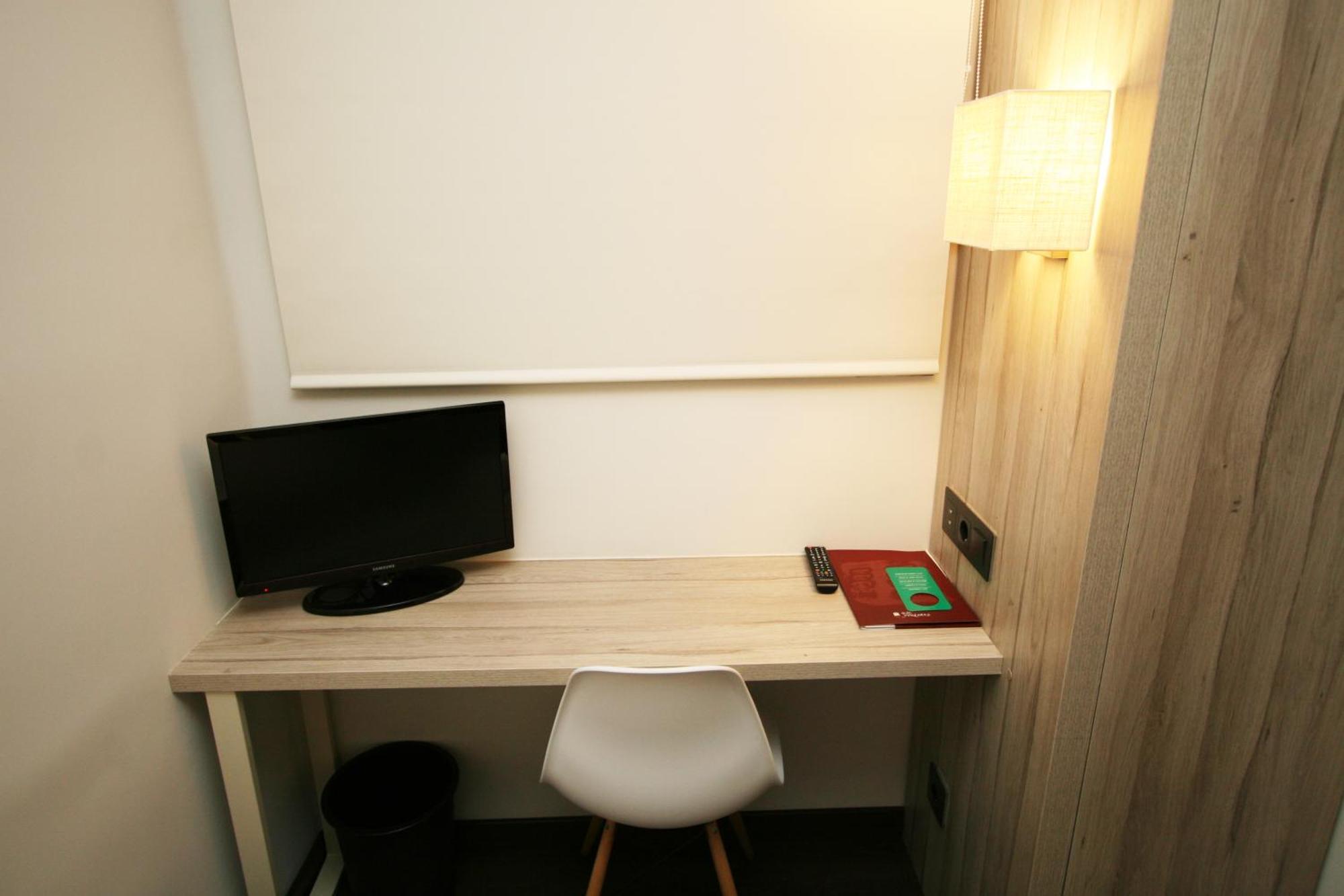 Small Single Room interior