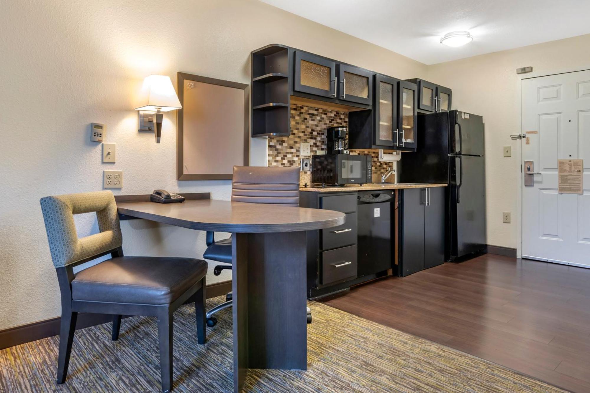 Queen Studio Suite