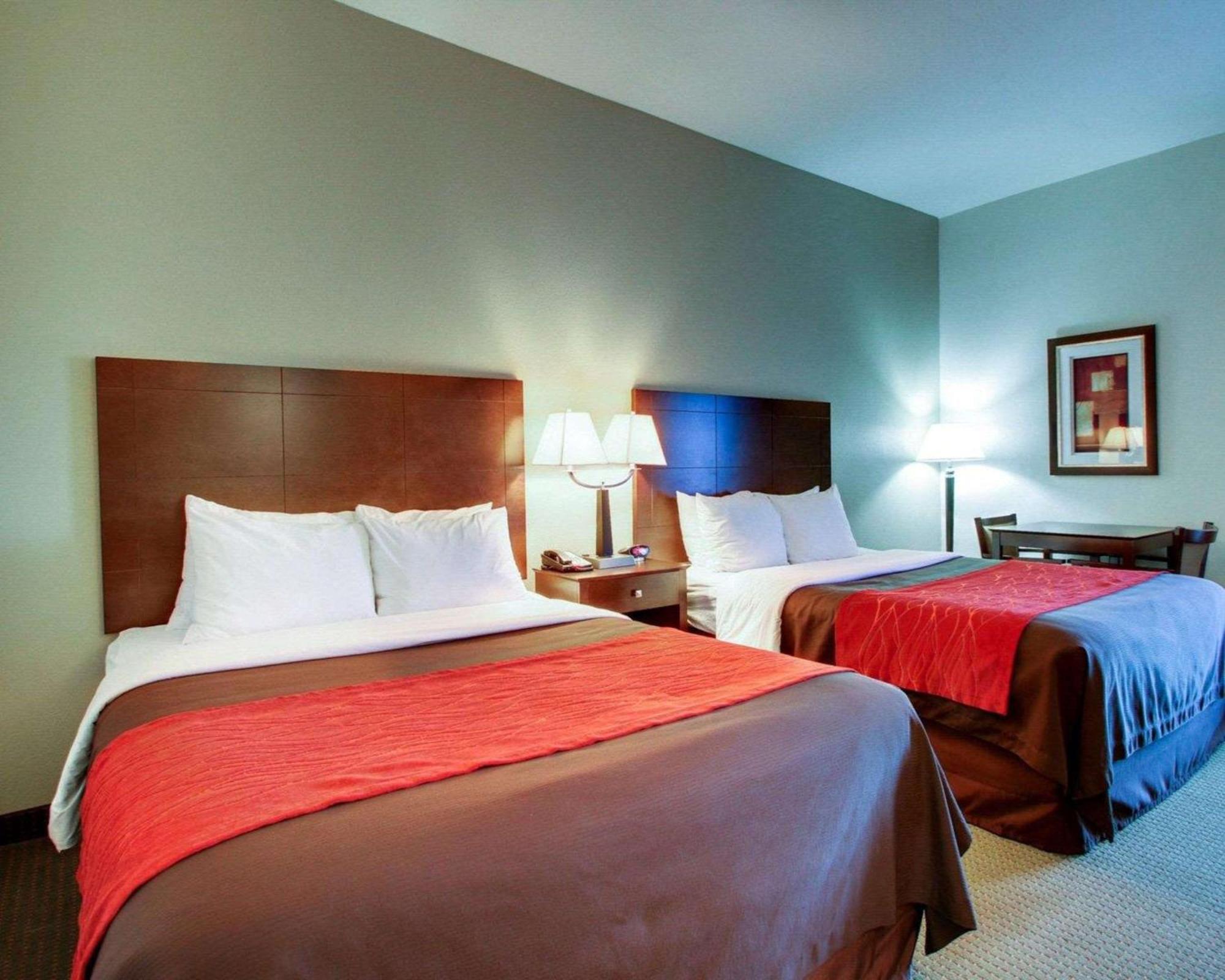 Queen Room with Two Queen Beds - Non-Smoking