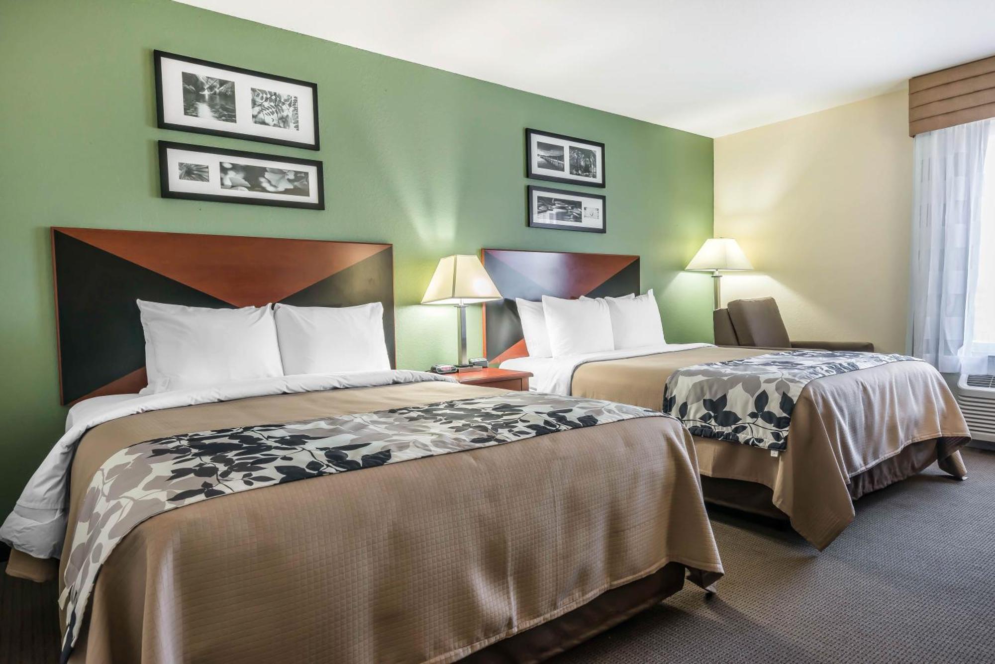Queen Room with Two Queen Beds - Non-Smoking