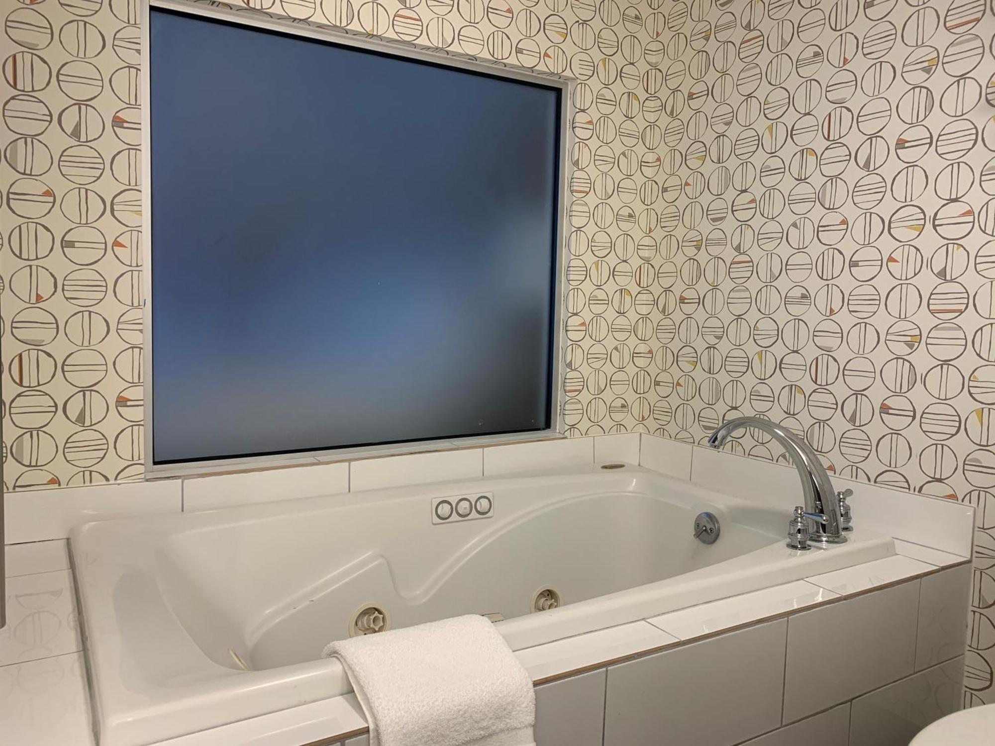 King Suite,1449407299:JPEG