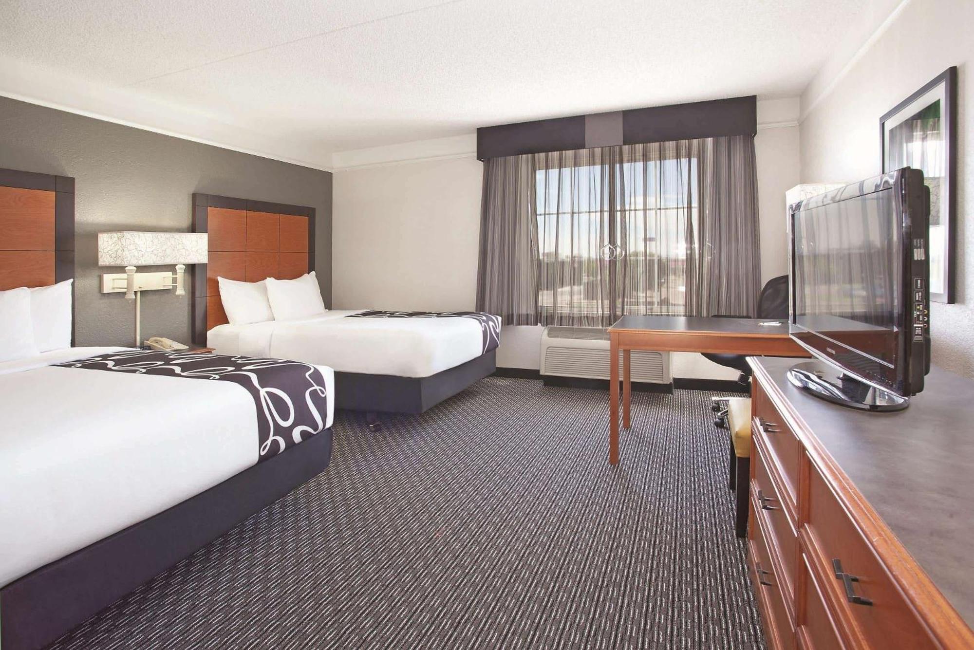 Deluxe Double Room Two Double Beds Non-Smoking