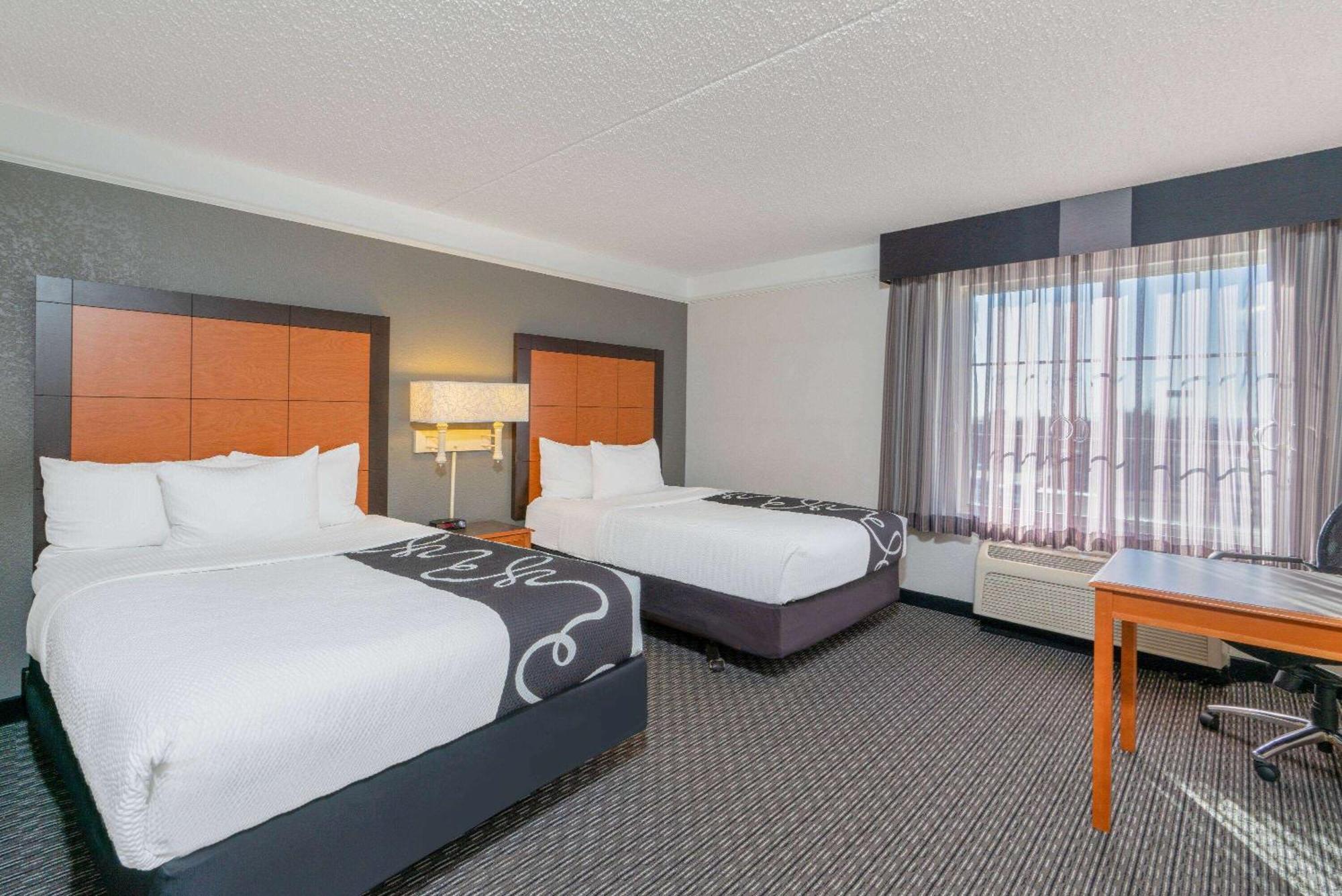 Deluxe Double Room Two Double Beds Non-Smoking