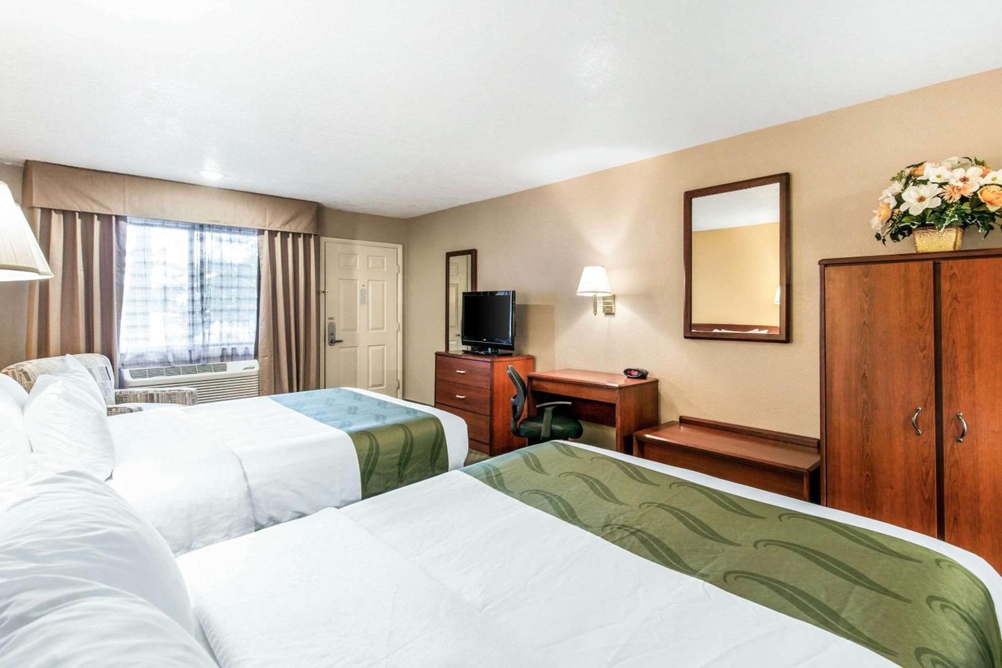 Standard Queen Room with Two Queen Beds