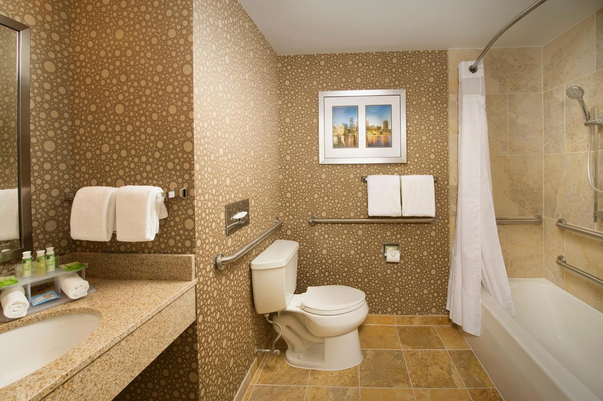 King Room - Mobility Access/Hearing Accessible