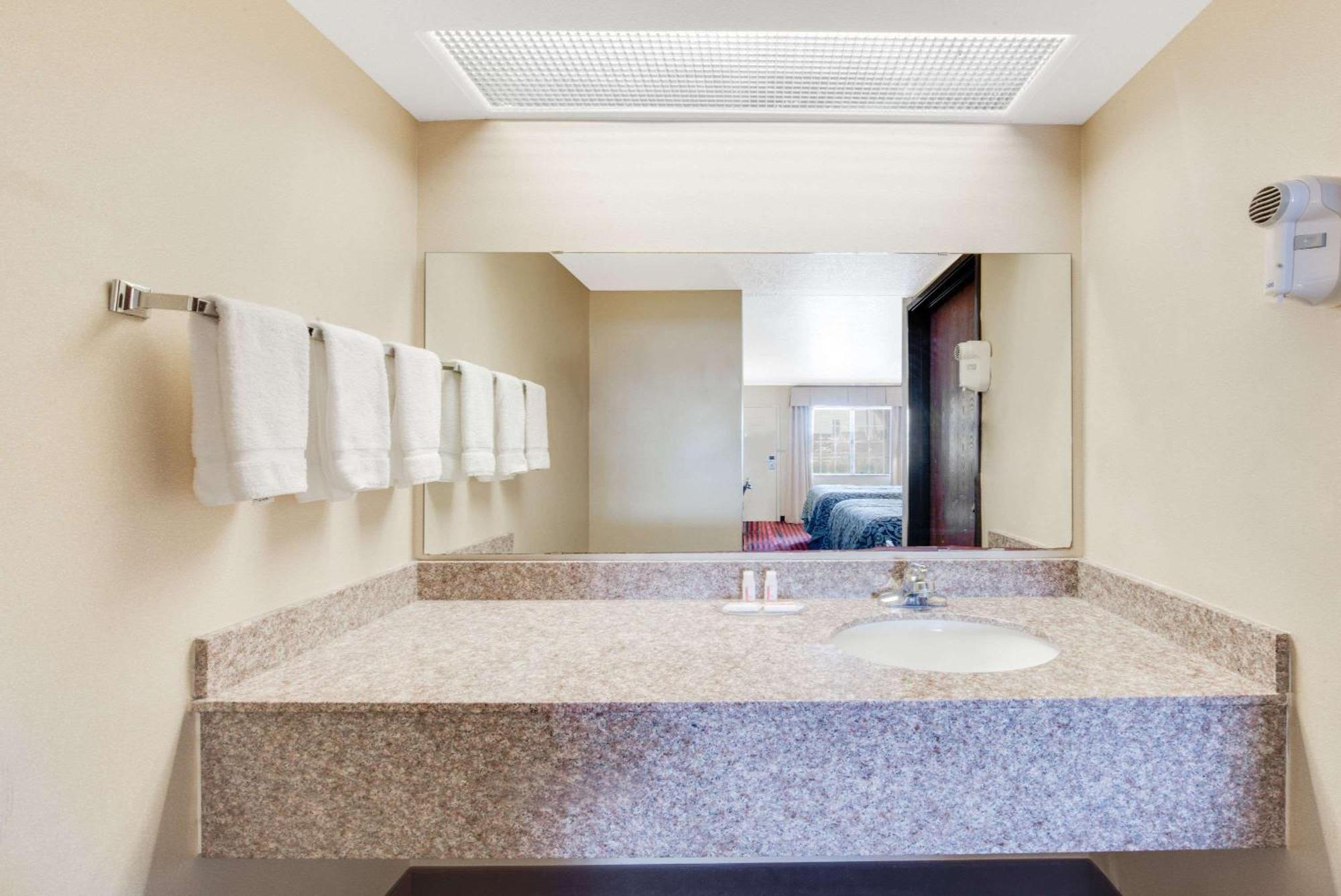 Double Room - Mobility Access/Non-Smoking