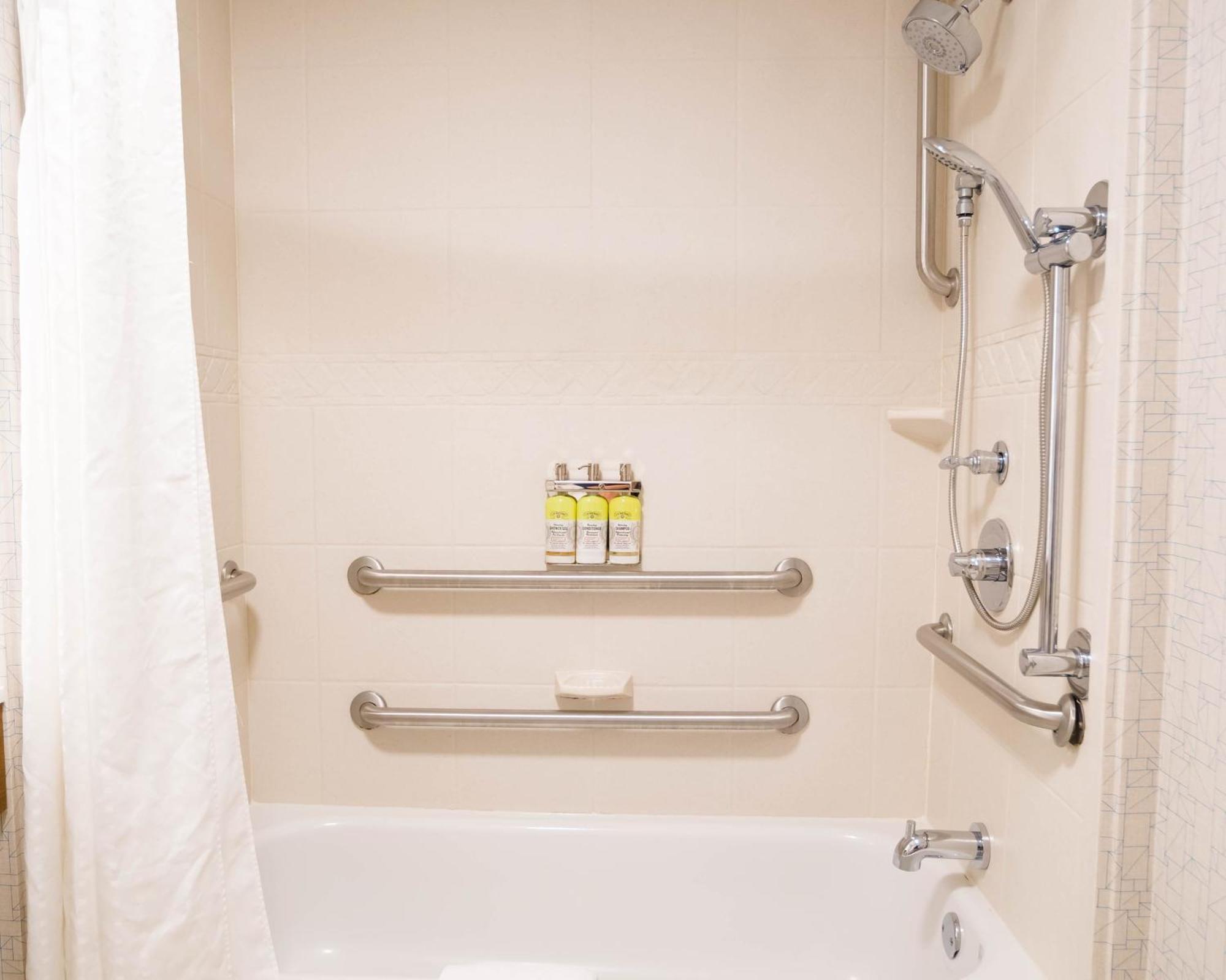 King Room - Mobility Access/Hearing Accessible