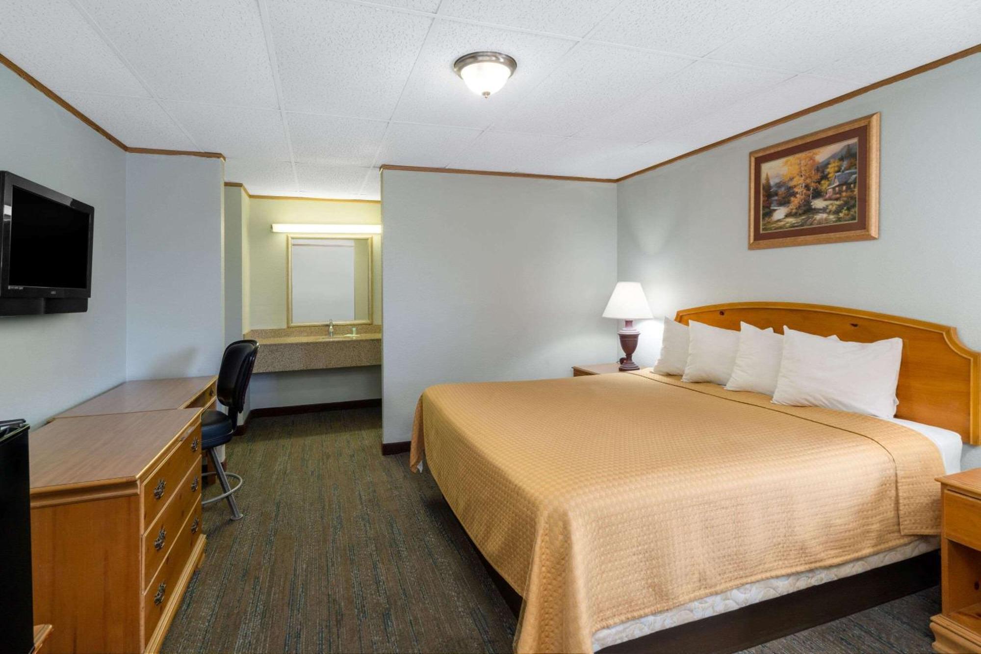 King Room - Non-Smoking