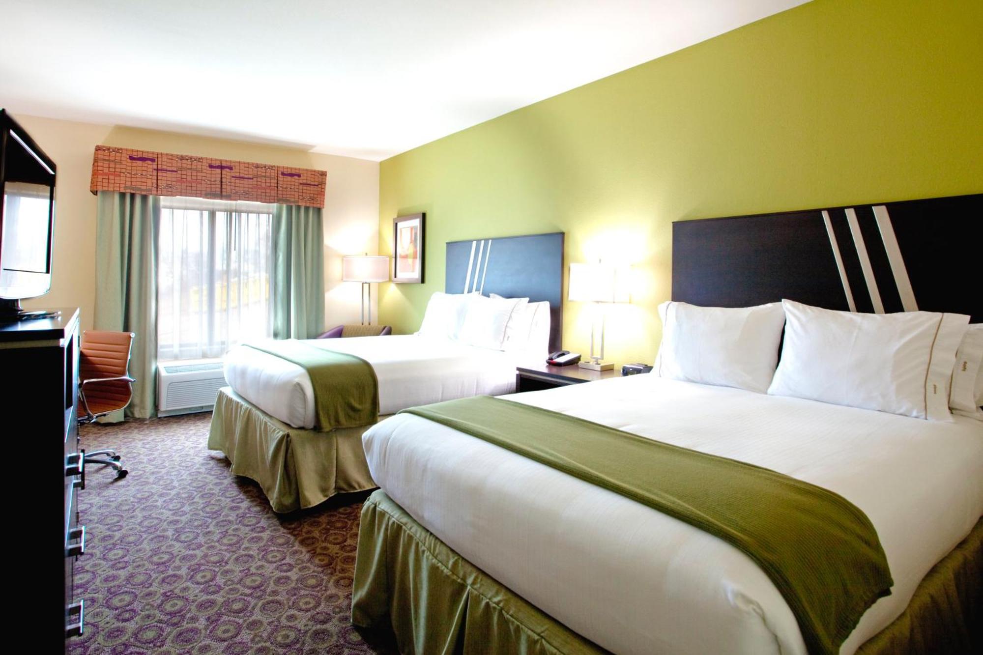 Queen Room with Two Queen Beds