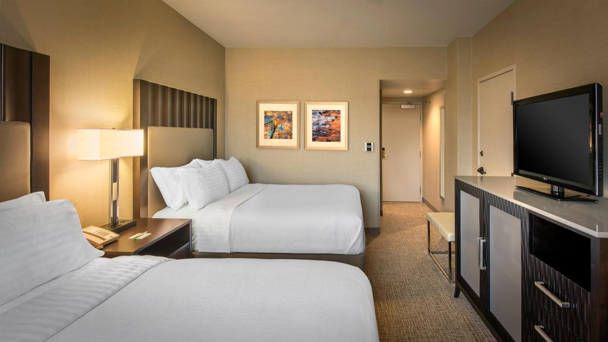 Premium Queen Room with Two Queen Beds