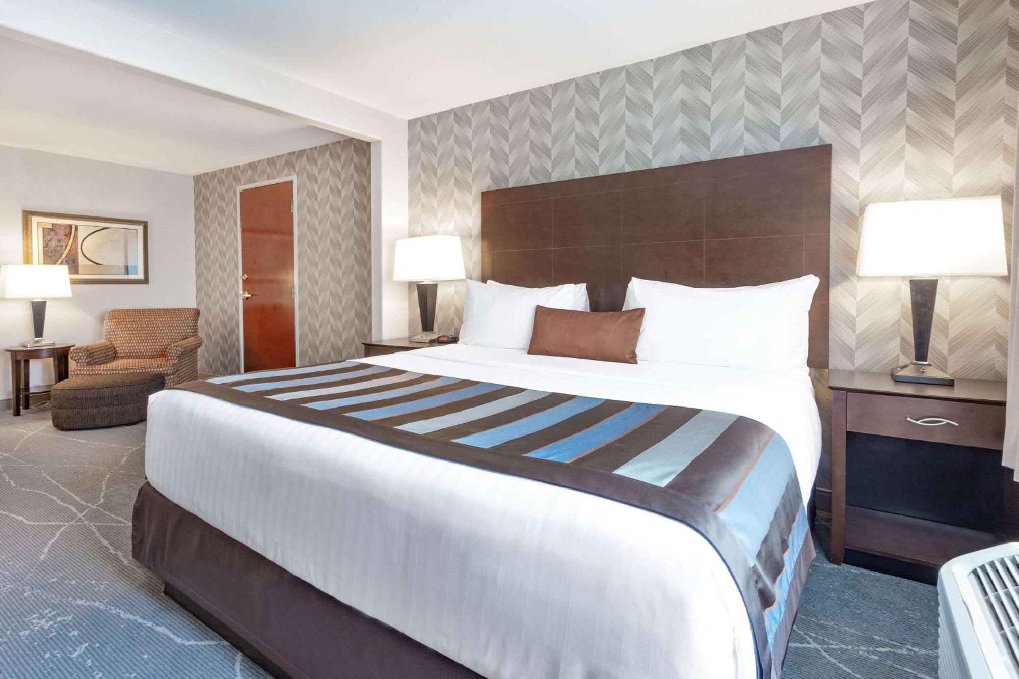 King Room - Disability Access/Non-Smoking