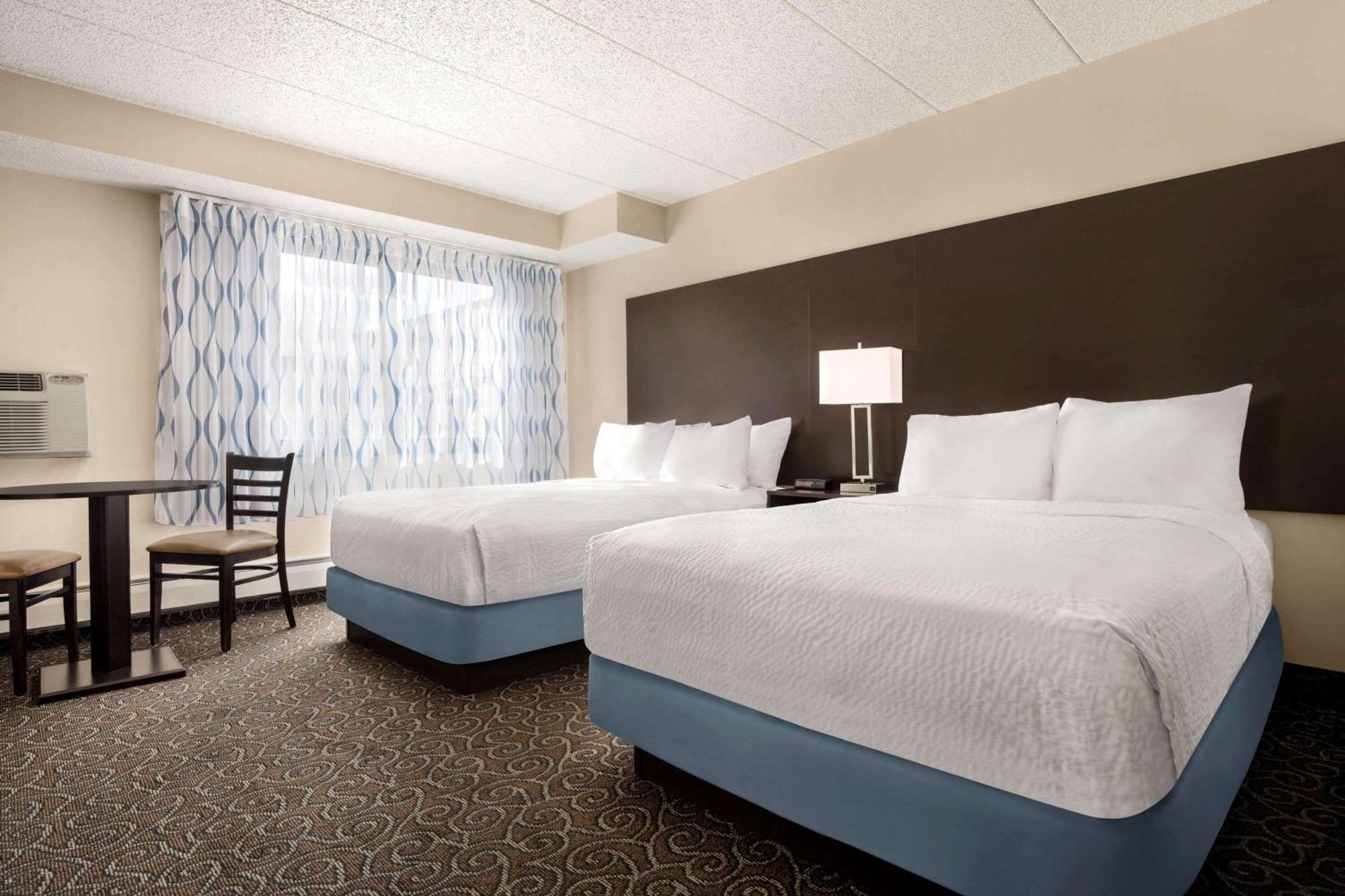 Std. Room with Two Double Beds - Disability Access/Non-Smoking