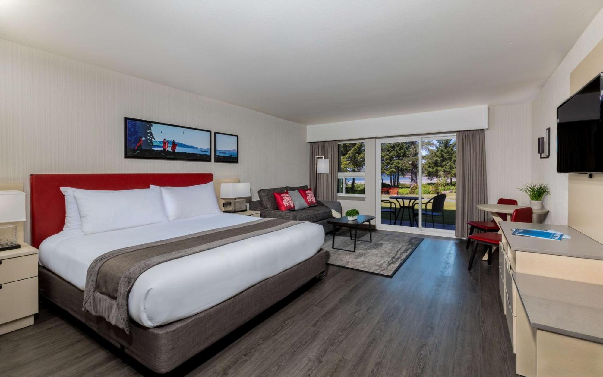 King Room Sofa Bed Balcony Ocean View Non-Smoking