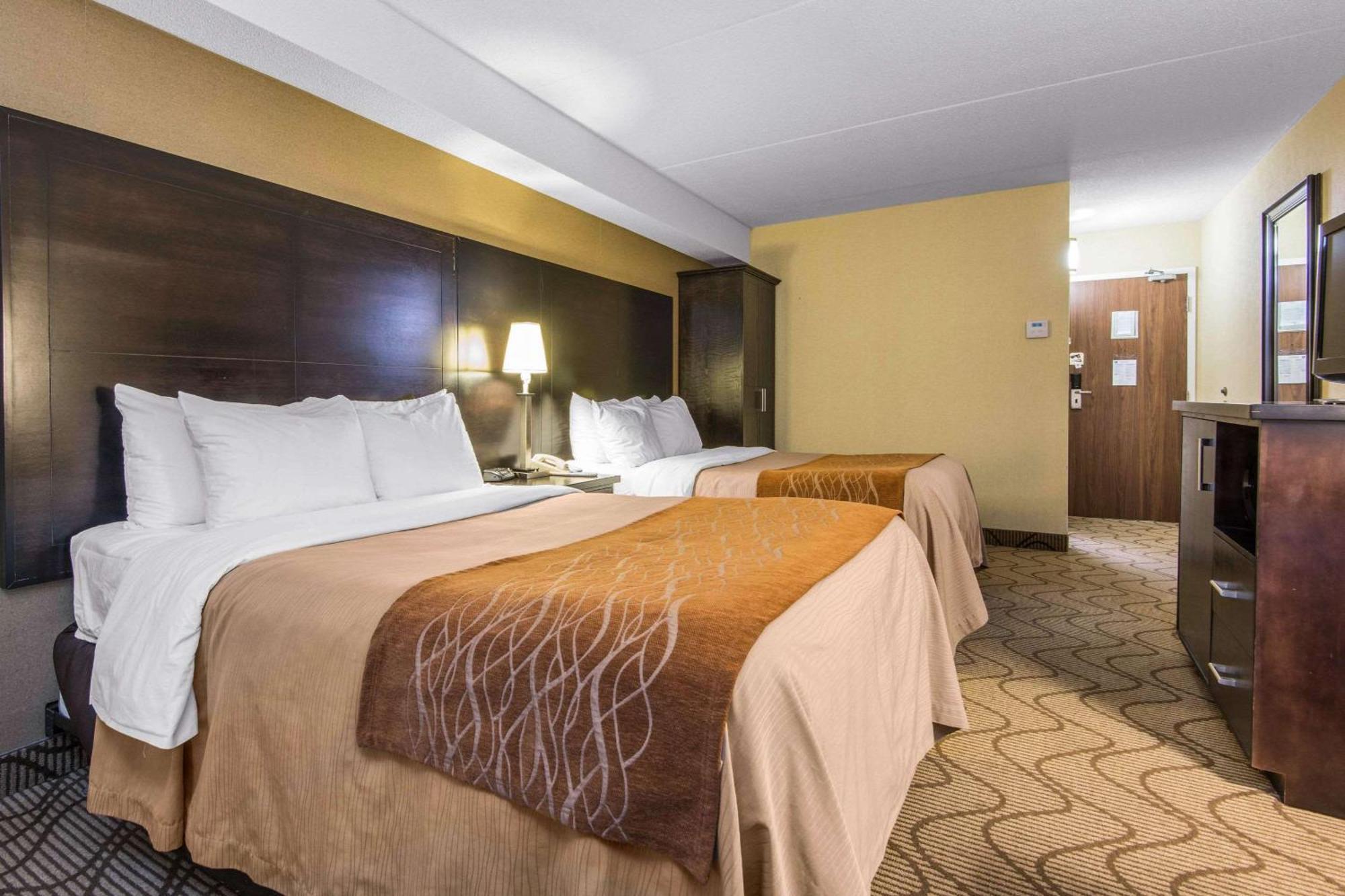 Queen Room with Two Queen Beds - Non-Smoking/Ground Floor