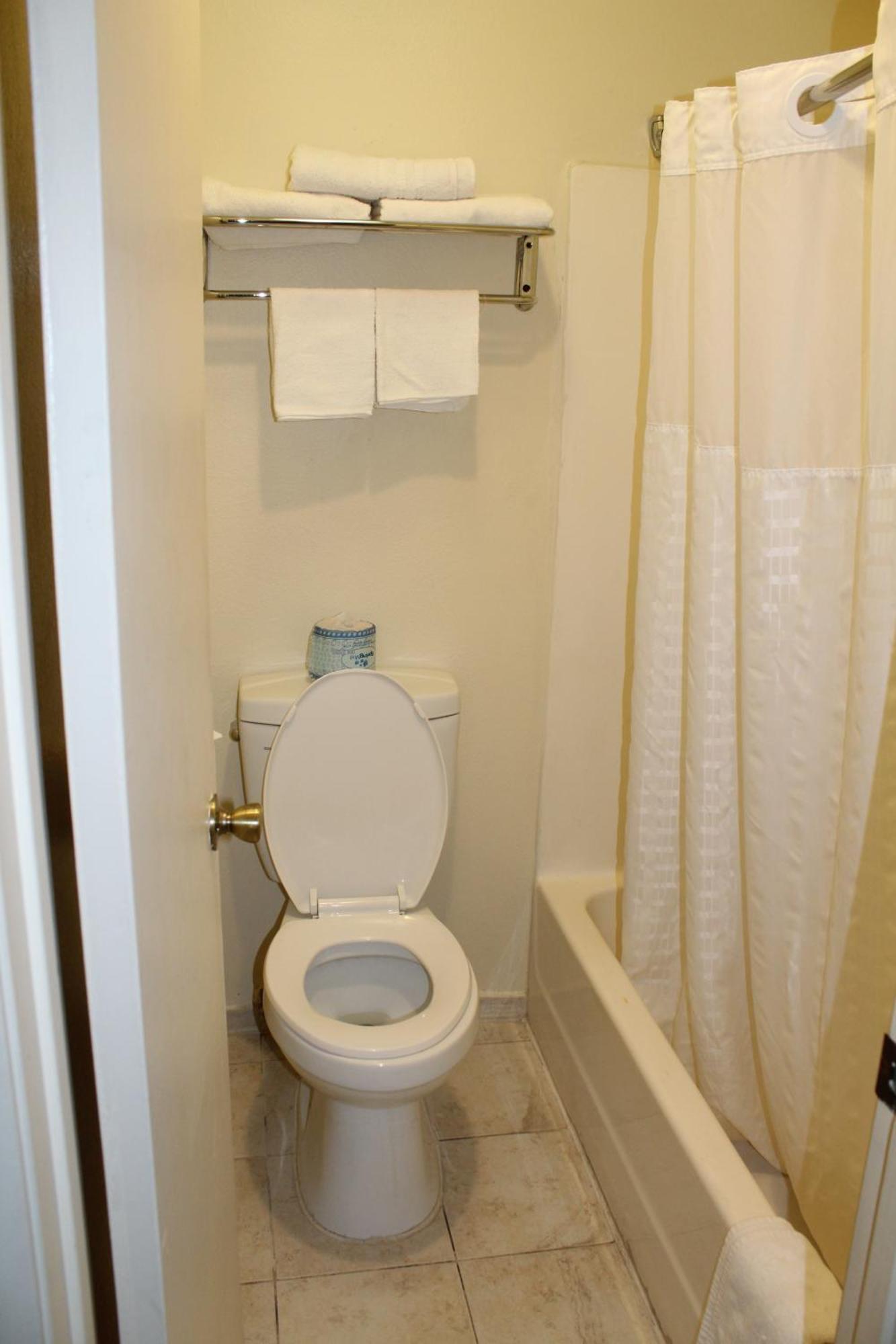 Classic Quadruple Room