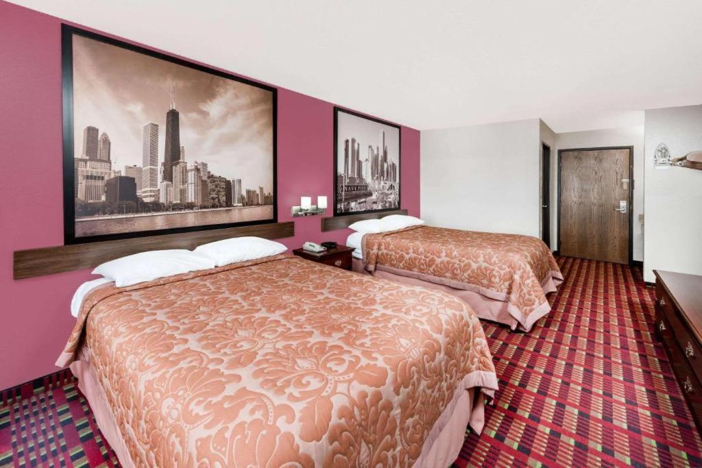Deluxe Double Room with Two Double Beds - Non-Smoking