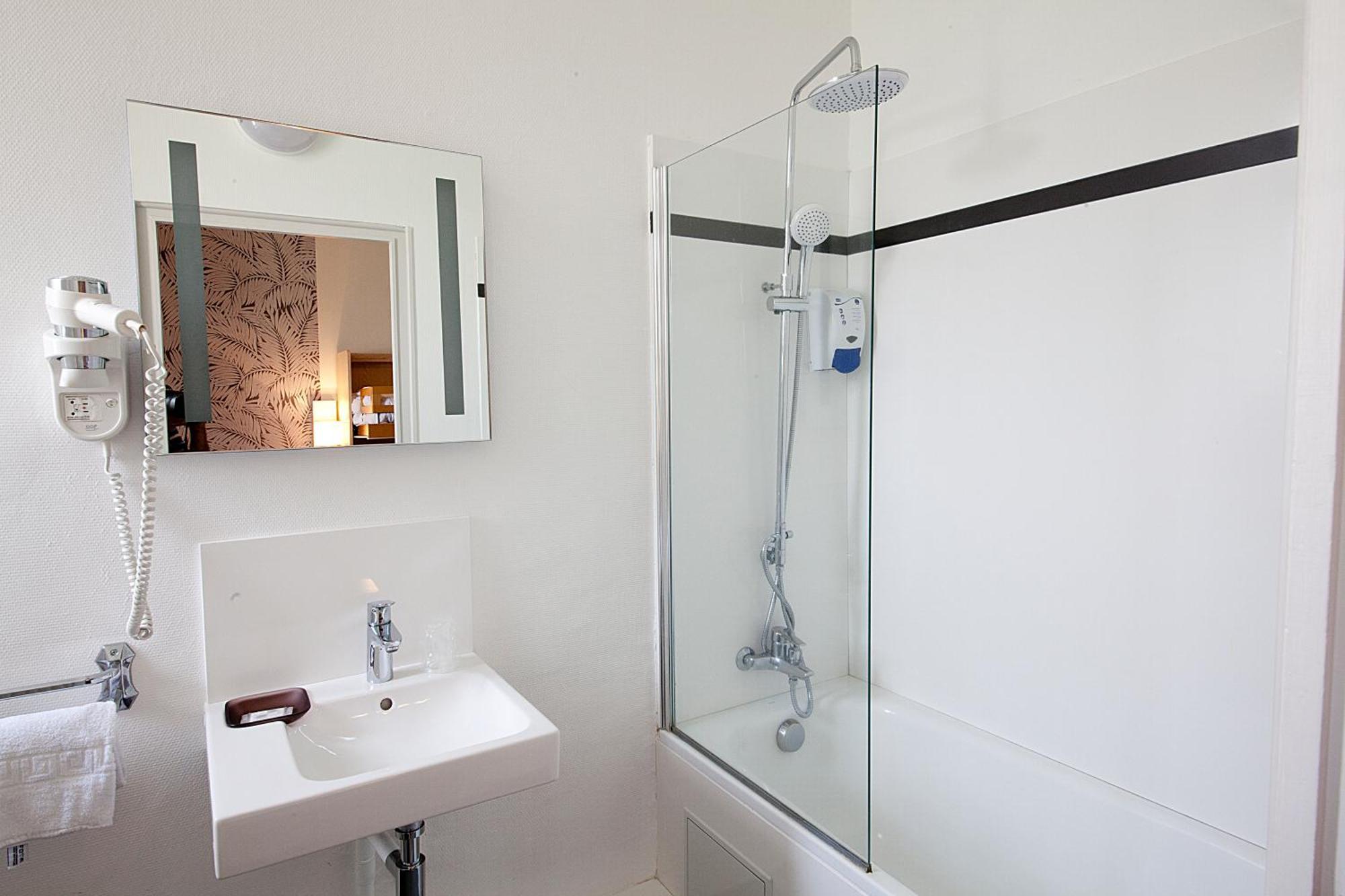 Twin Room,1674696428:JPEG