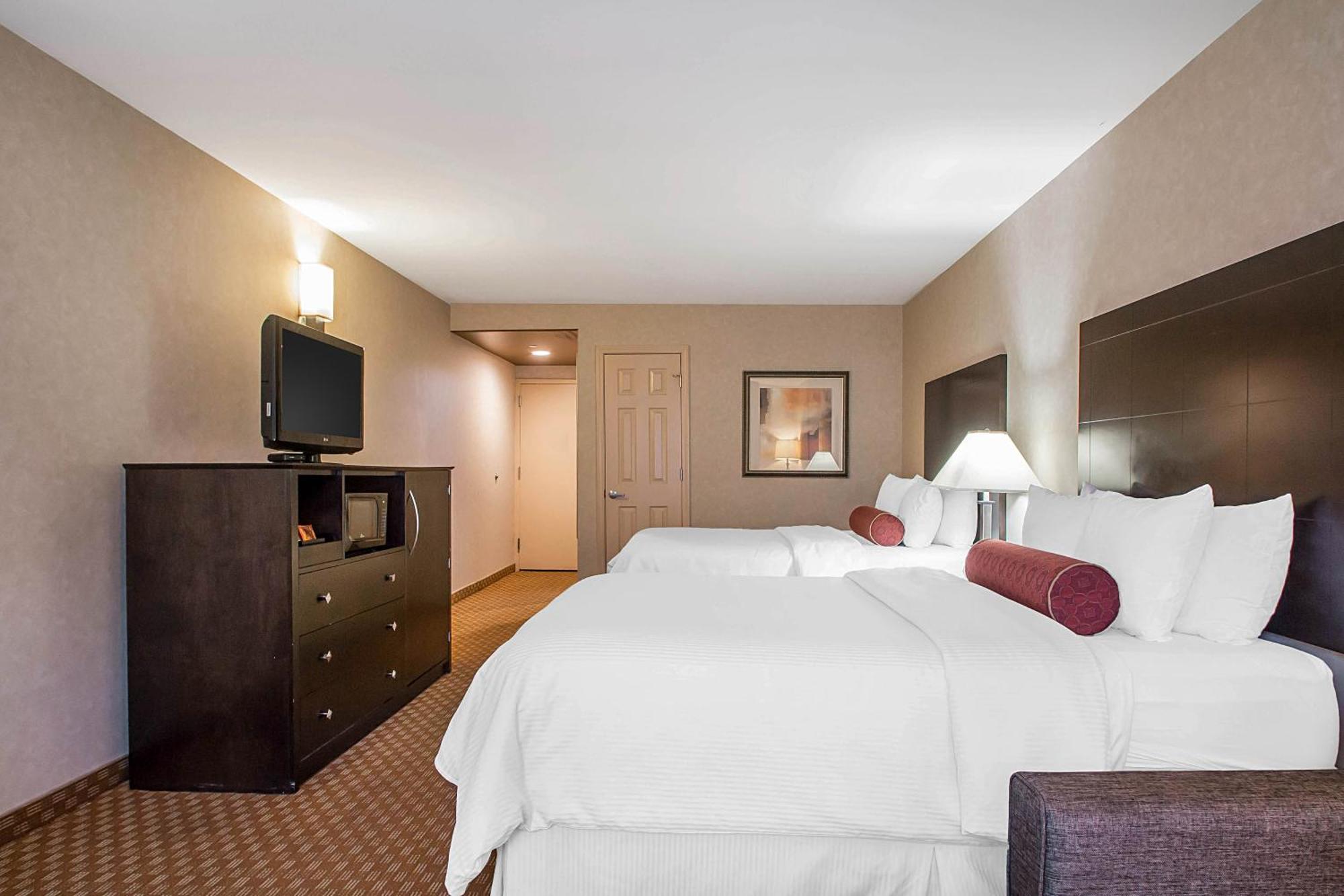 Suite with Two Double Beds - Non-Smoking