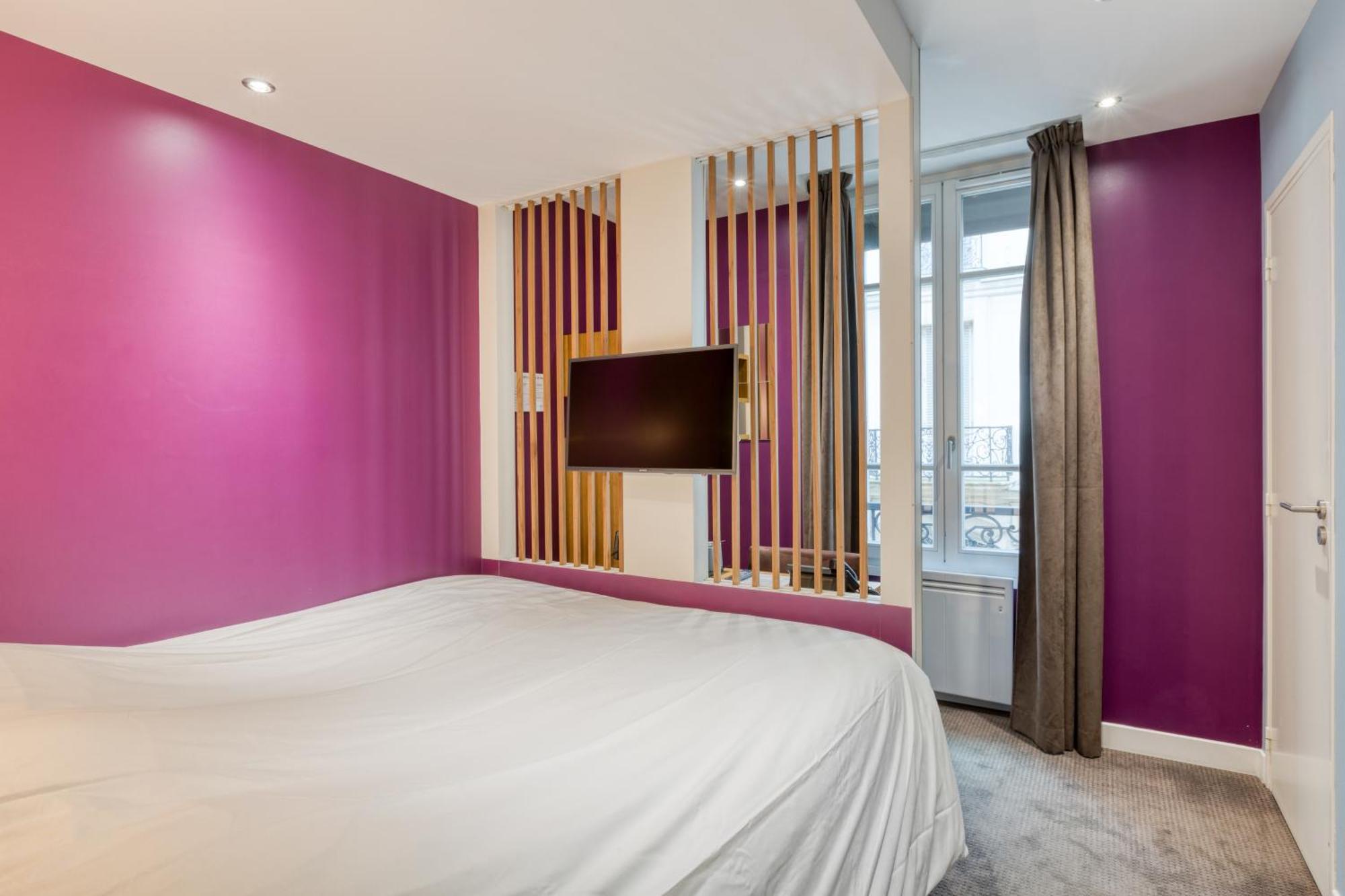 Queen Room