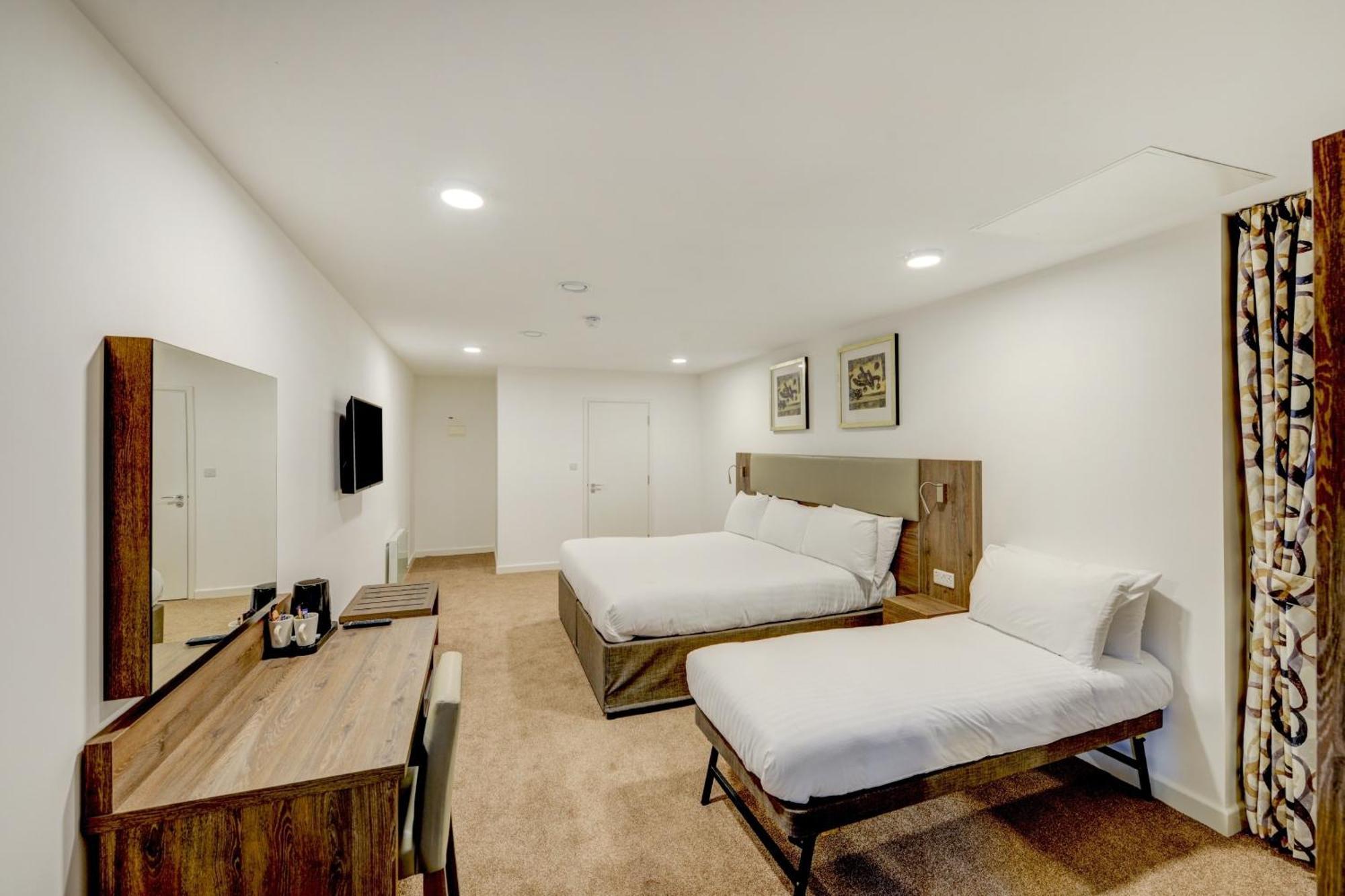 Standard Quadruple Room