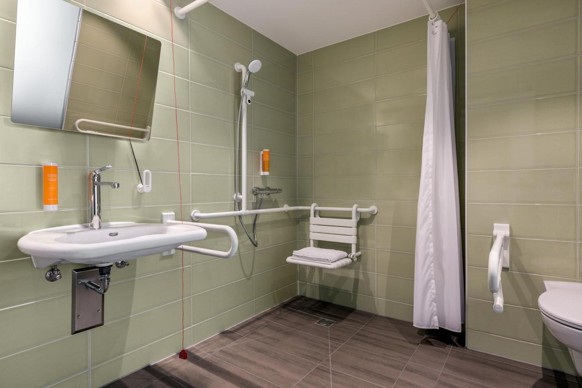 Standard Accessible Room