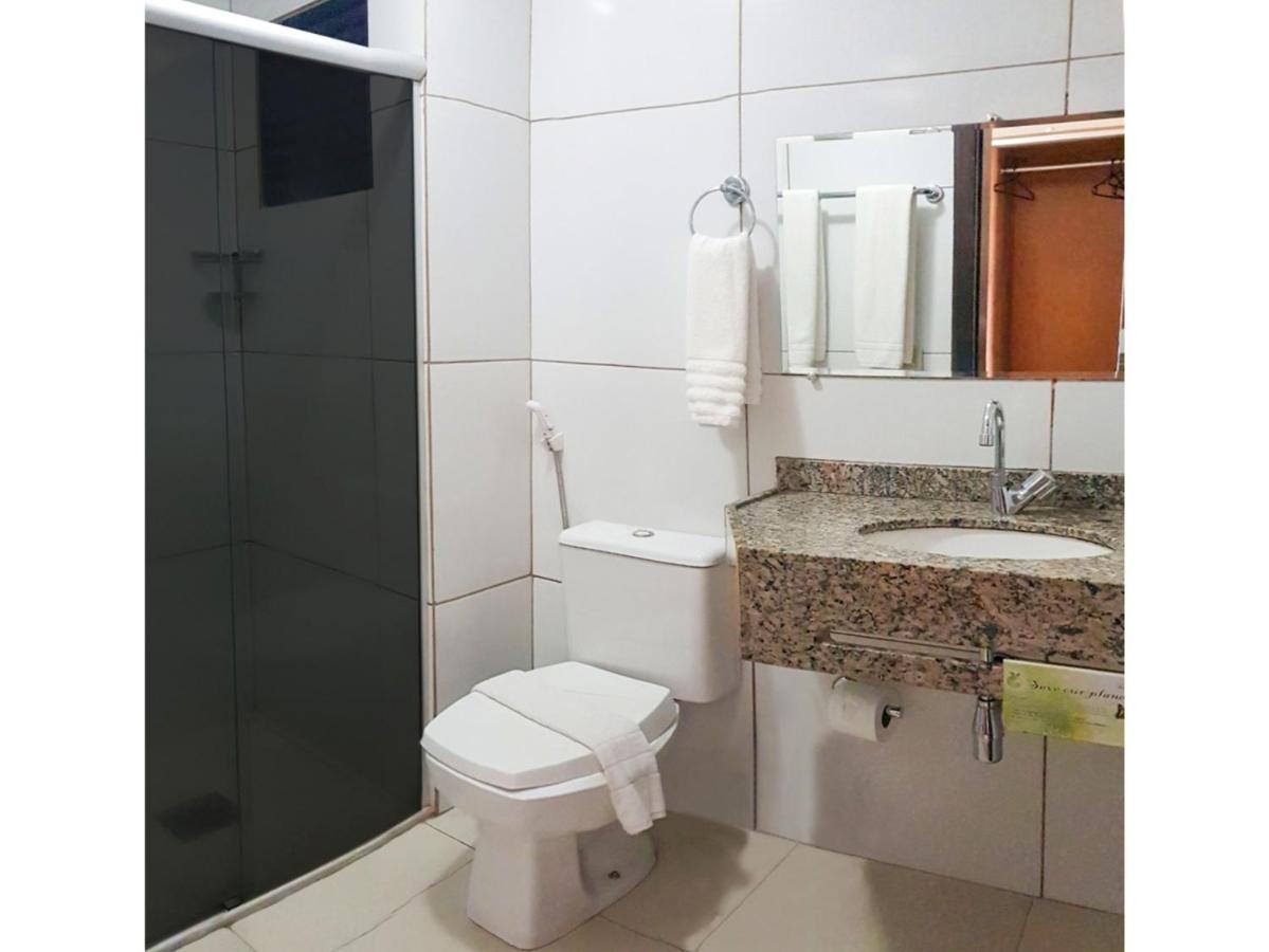 Quarto com Cama de Casal ou 2 de Solteiro e Varanda