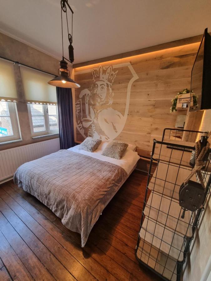Double Room Private Bathroom