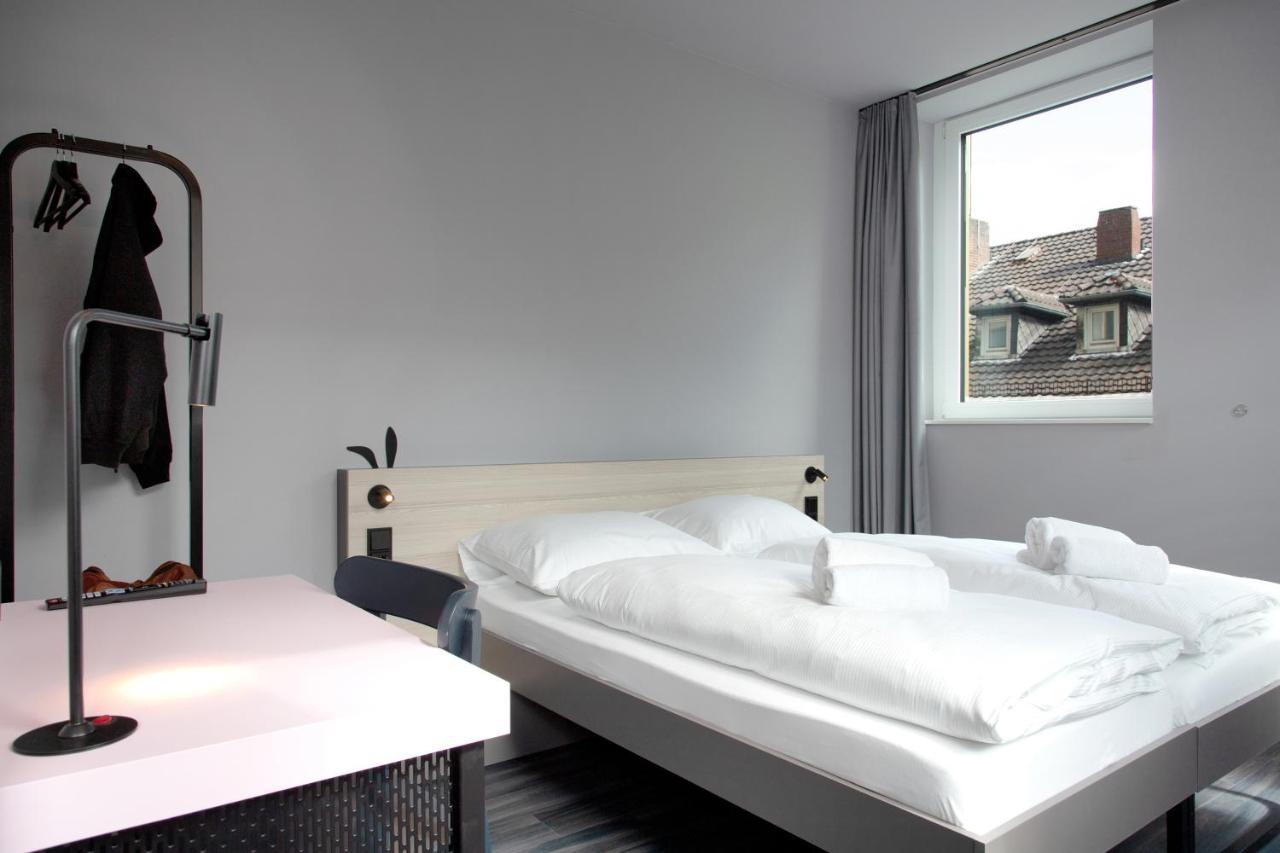 Single Room,1298794762:JPEG