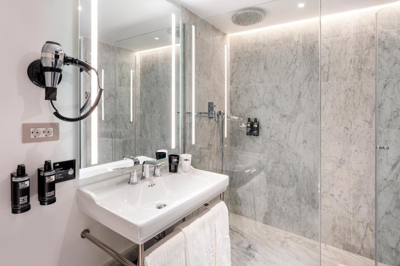Double or Twin Room Terrace