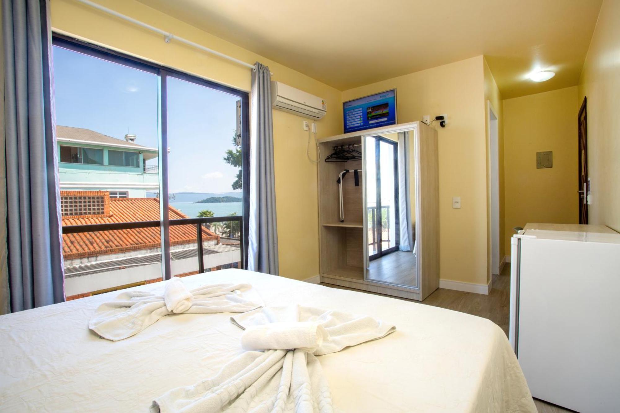 Deluxe Double Room Side Sea View