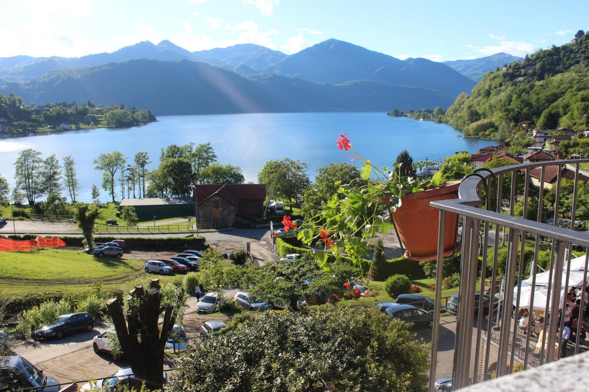 Double Room Balcony Lake View