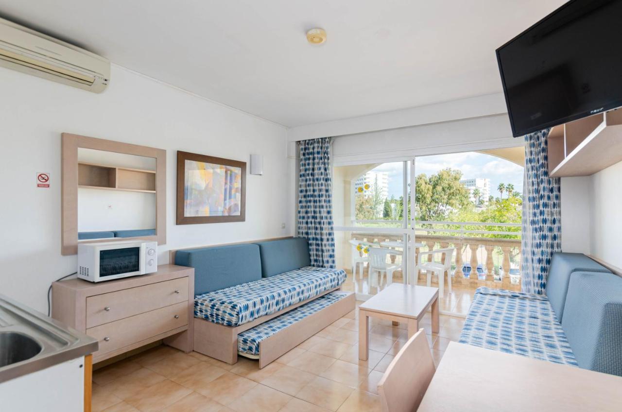 Studio with Balcony