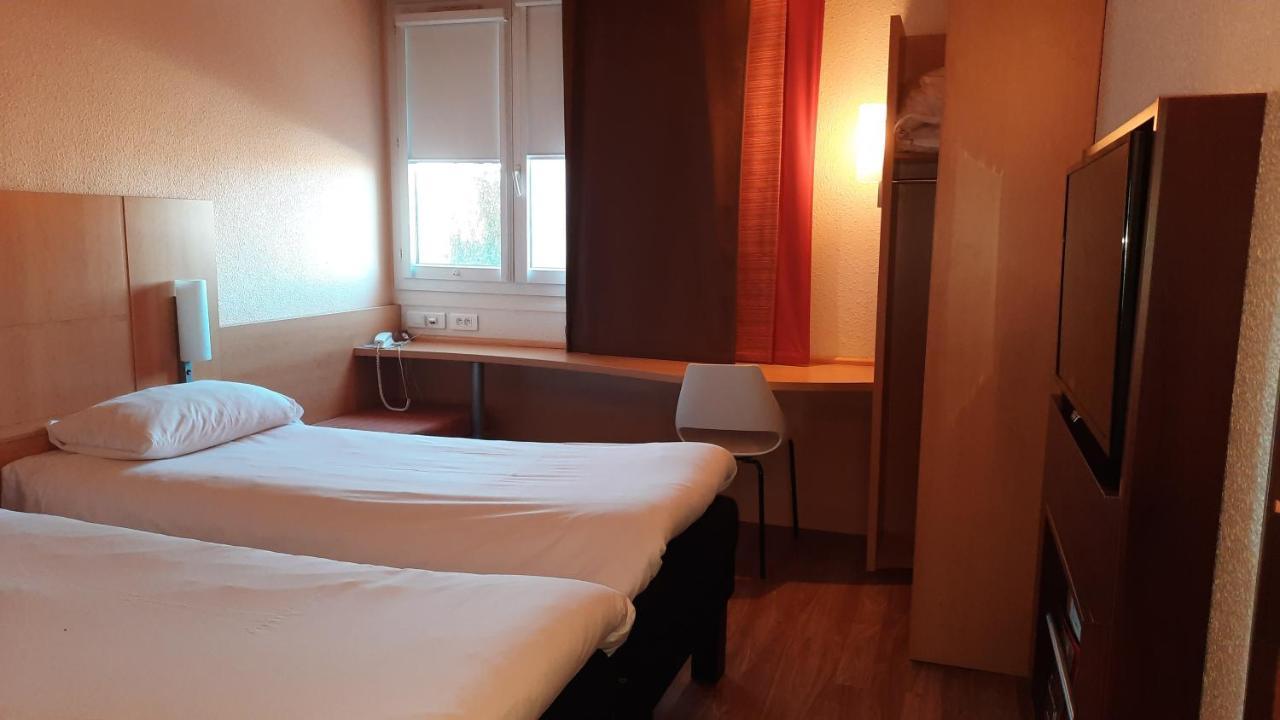Standard Room Two Single Beds,1307773789:JPEG