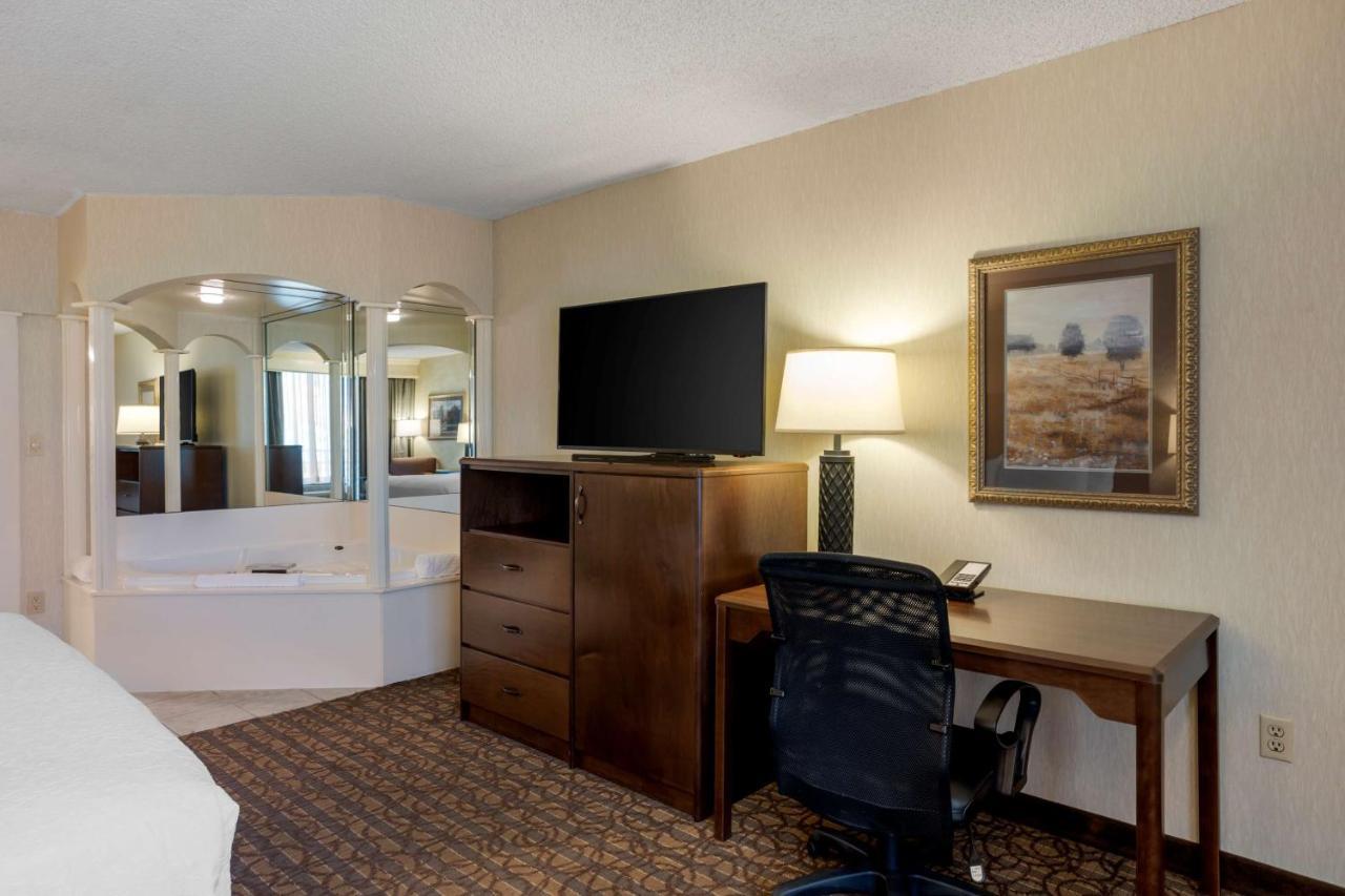 King Room with Spa Bath