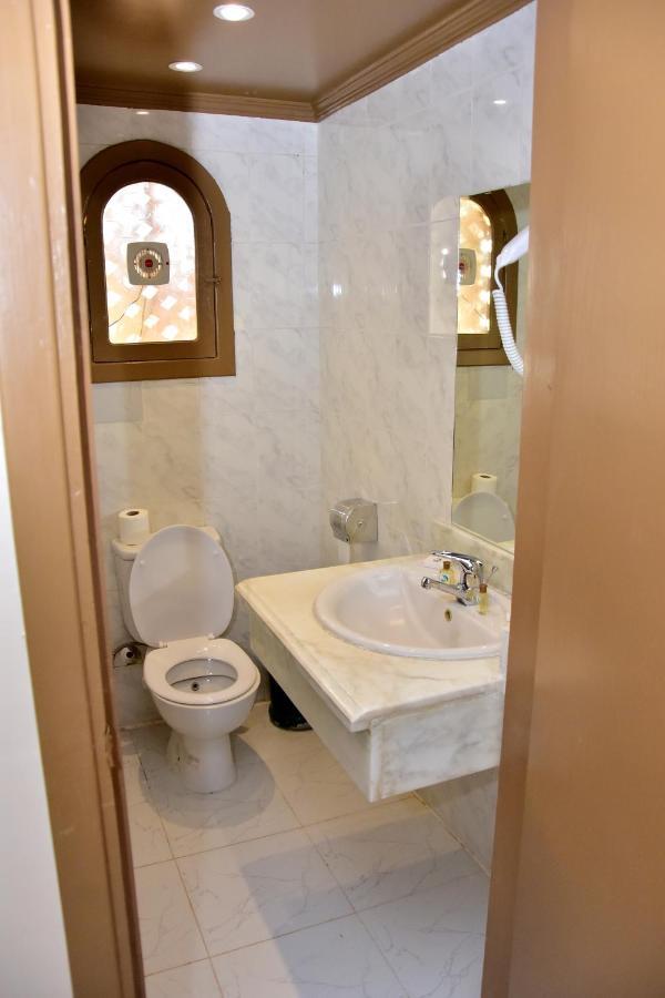 Budget Double Room,1319539282:JPEG