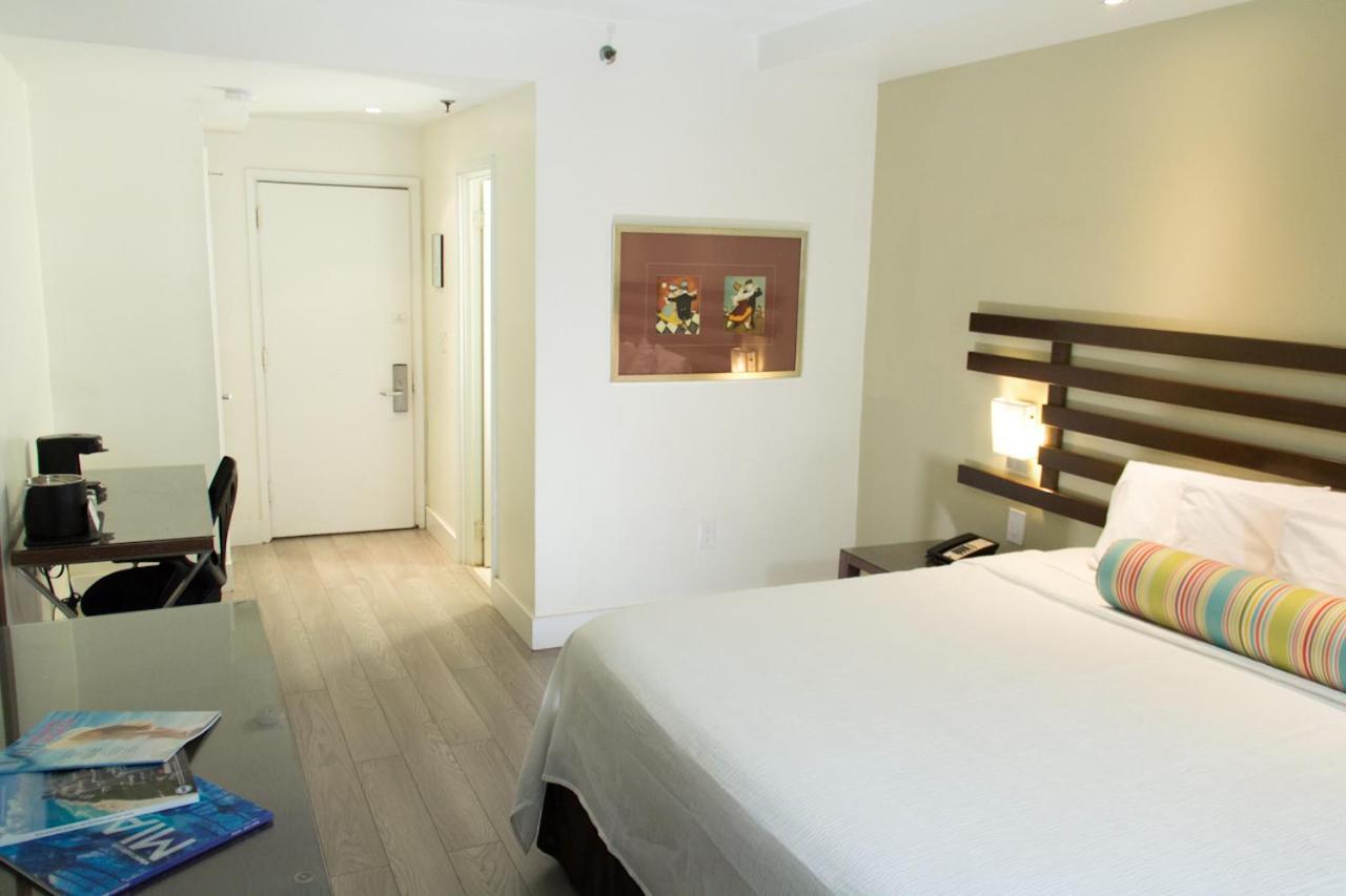 Quarto Clássico com Cama King-size