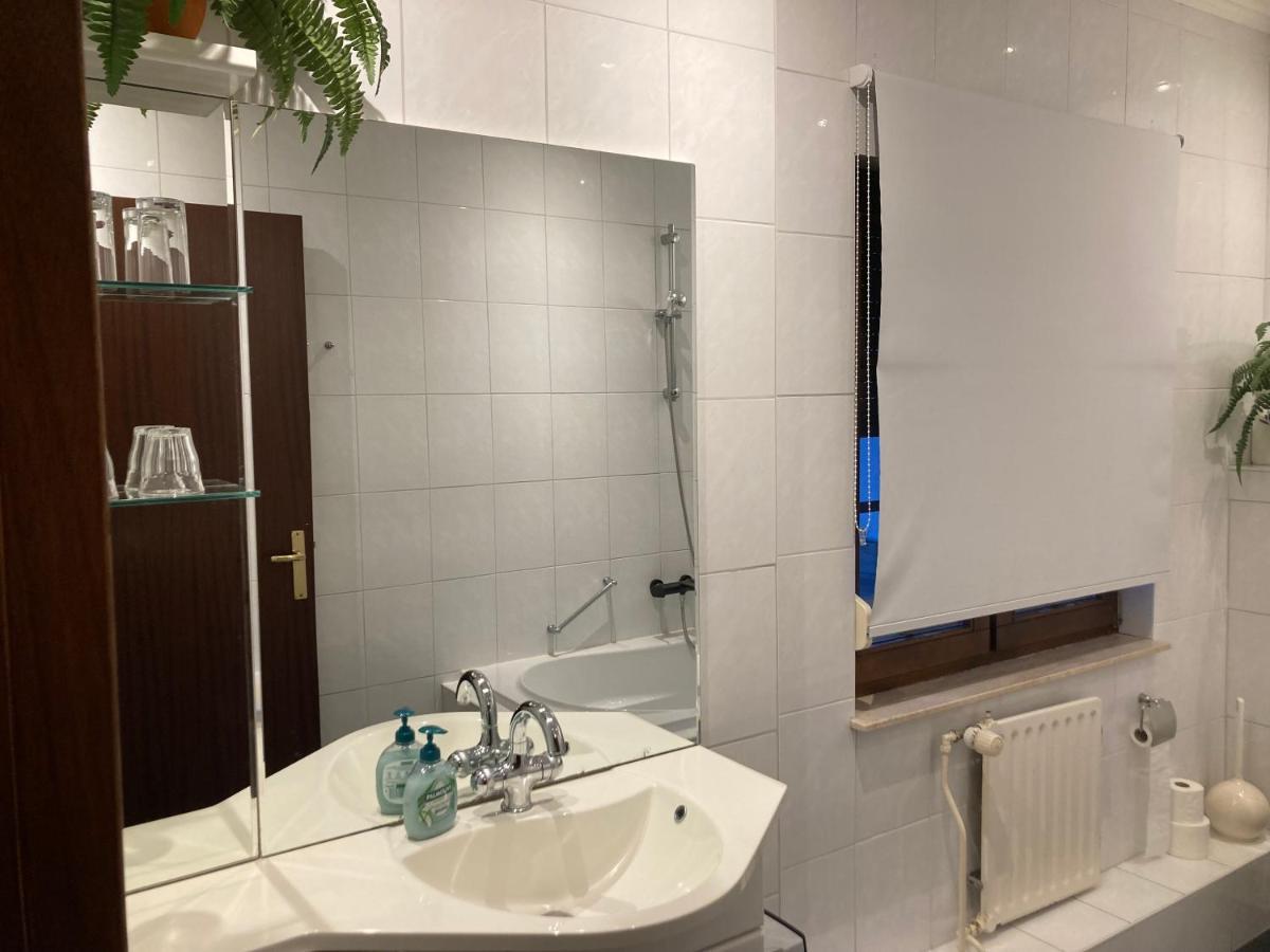 Twin Room Private Bathroom