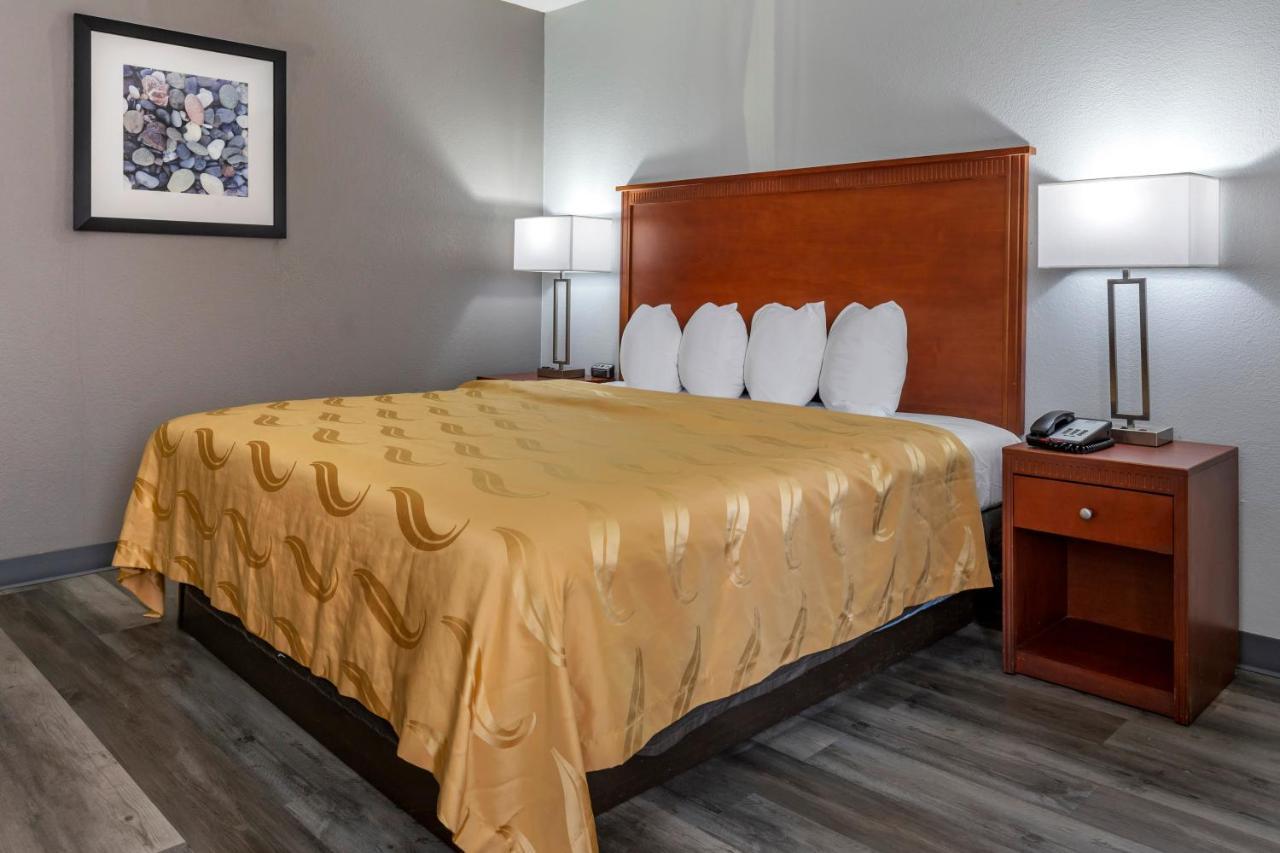 Standard King Room - Non Smoking