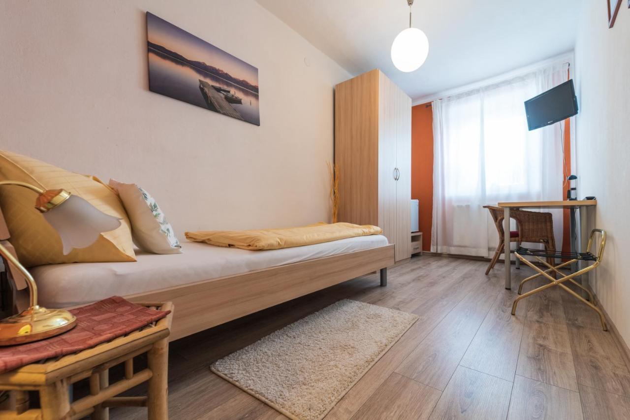 Single Room Lake View