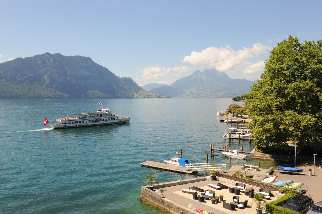 Double Room with Lake View and Balcony