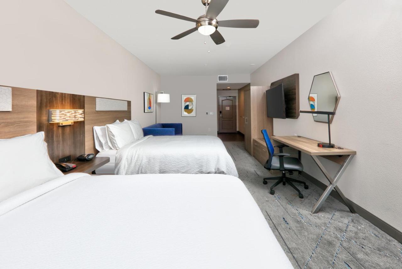 Double Suite,1334109296:JPEG