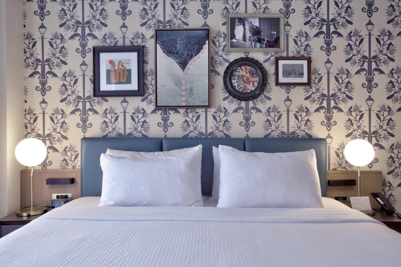 Standard King Room